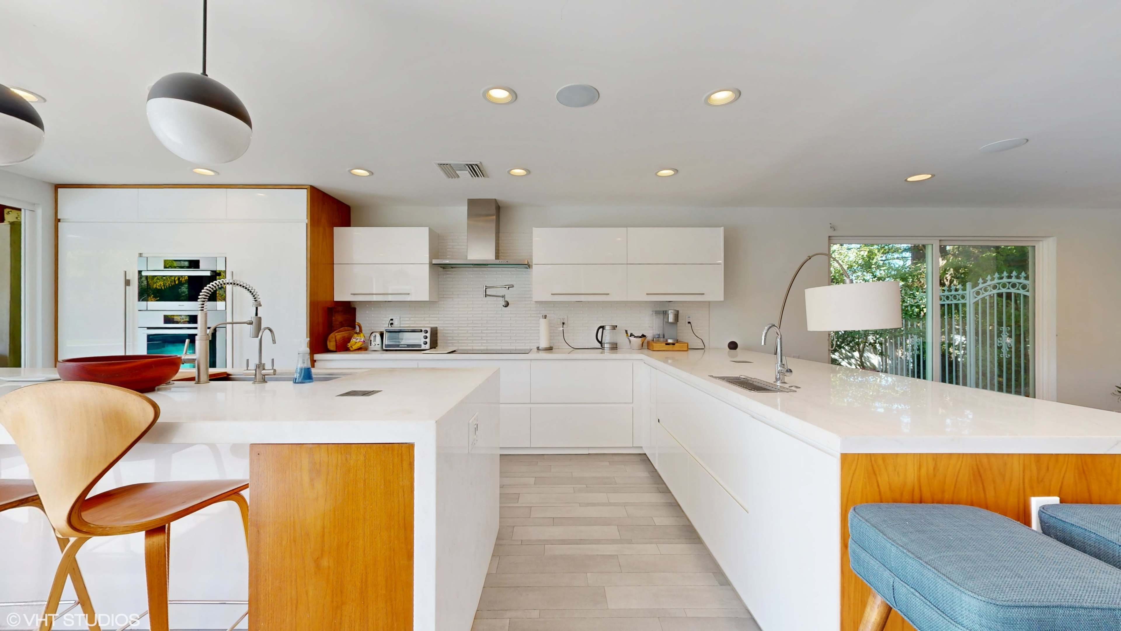 Modern Estate Home - Santa Monica Mountains Image in Encino, Encino, CA