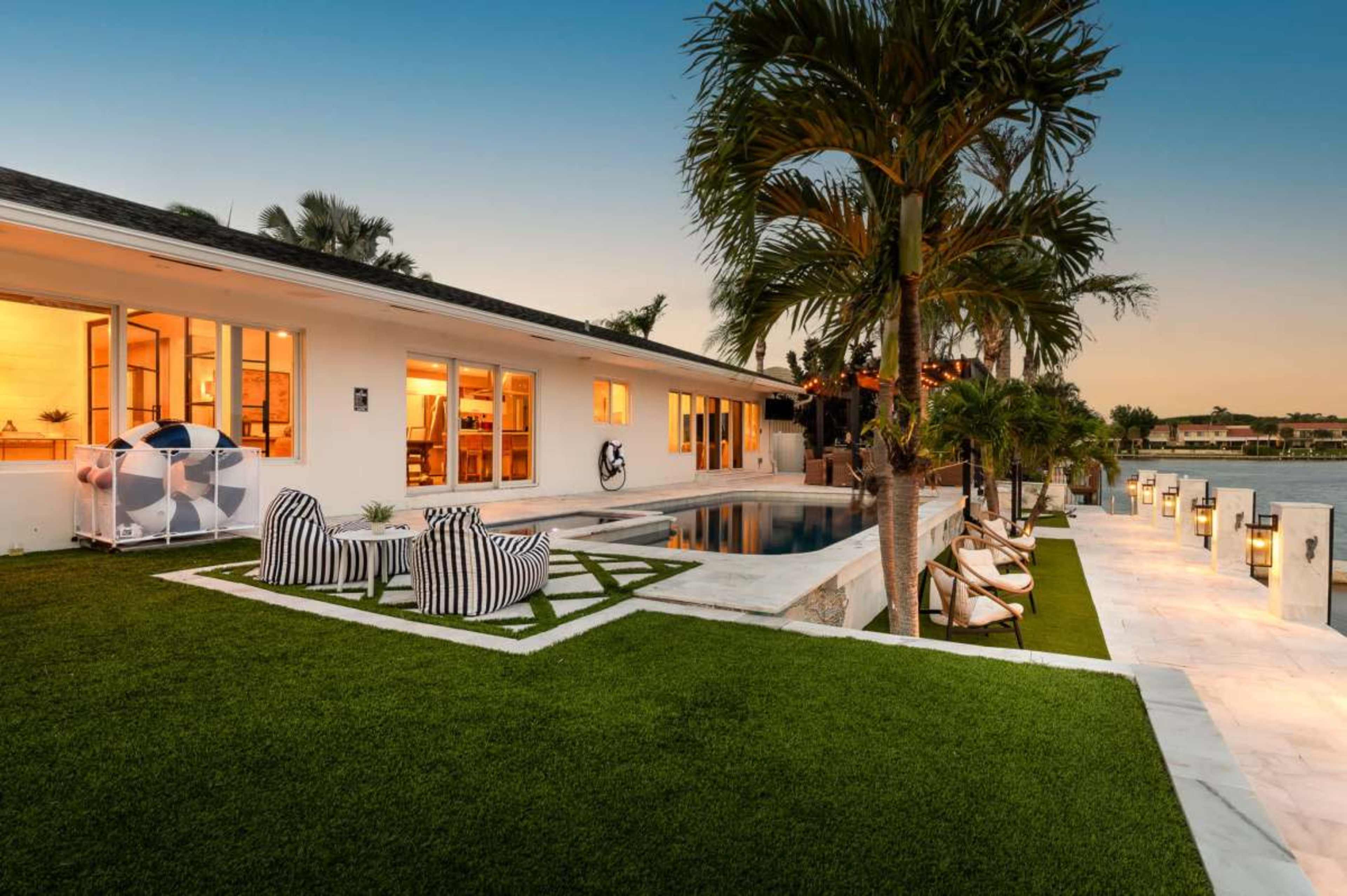 100 Ft of Private Intercoastal Waterway Image in Ocean Ridge, Ocean Ridge, FL