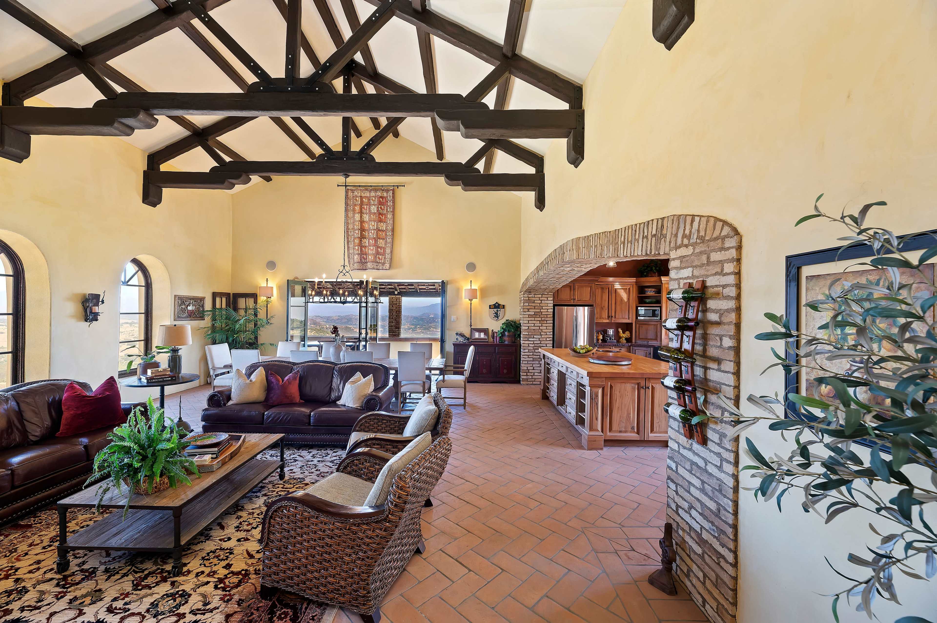 Italian Villa with Vineyard Views Image in , Murrieta, CA