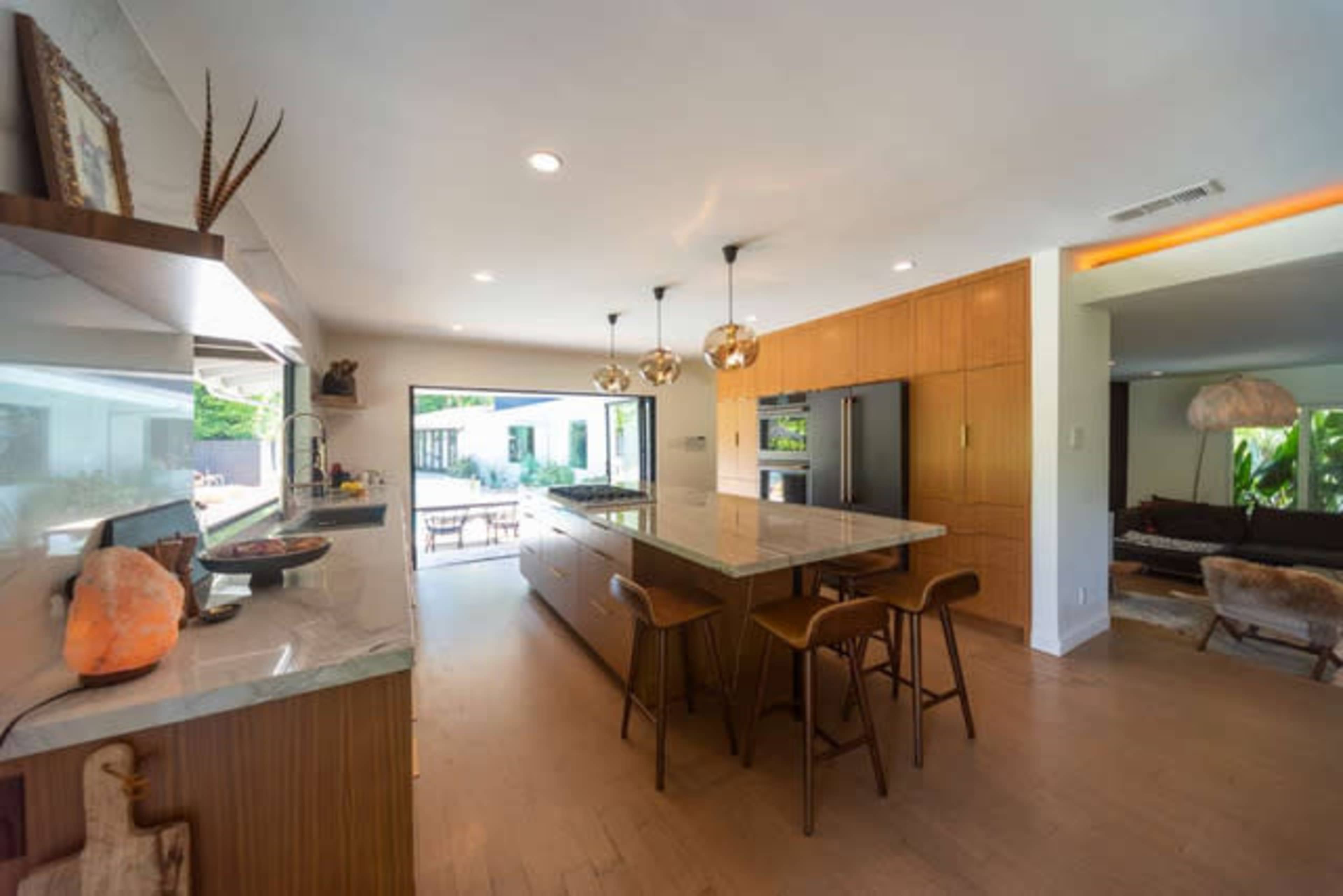Longridge Oasis - Mid Century Modern Home Image in Sherman Oaks, Sherman Oaks, CA