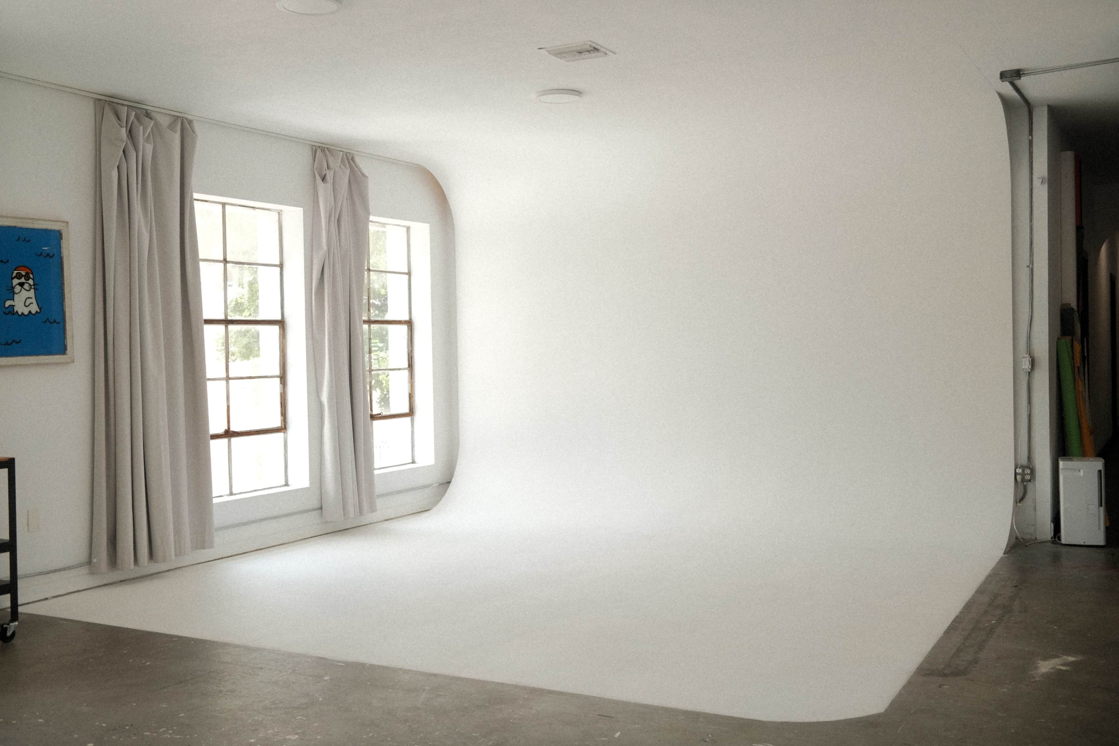 Downtown New York Style Photo/Video Studio Image in Downtown, Tampa, FL