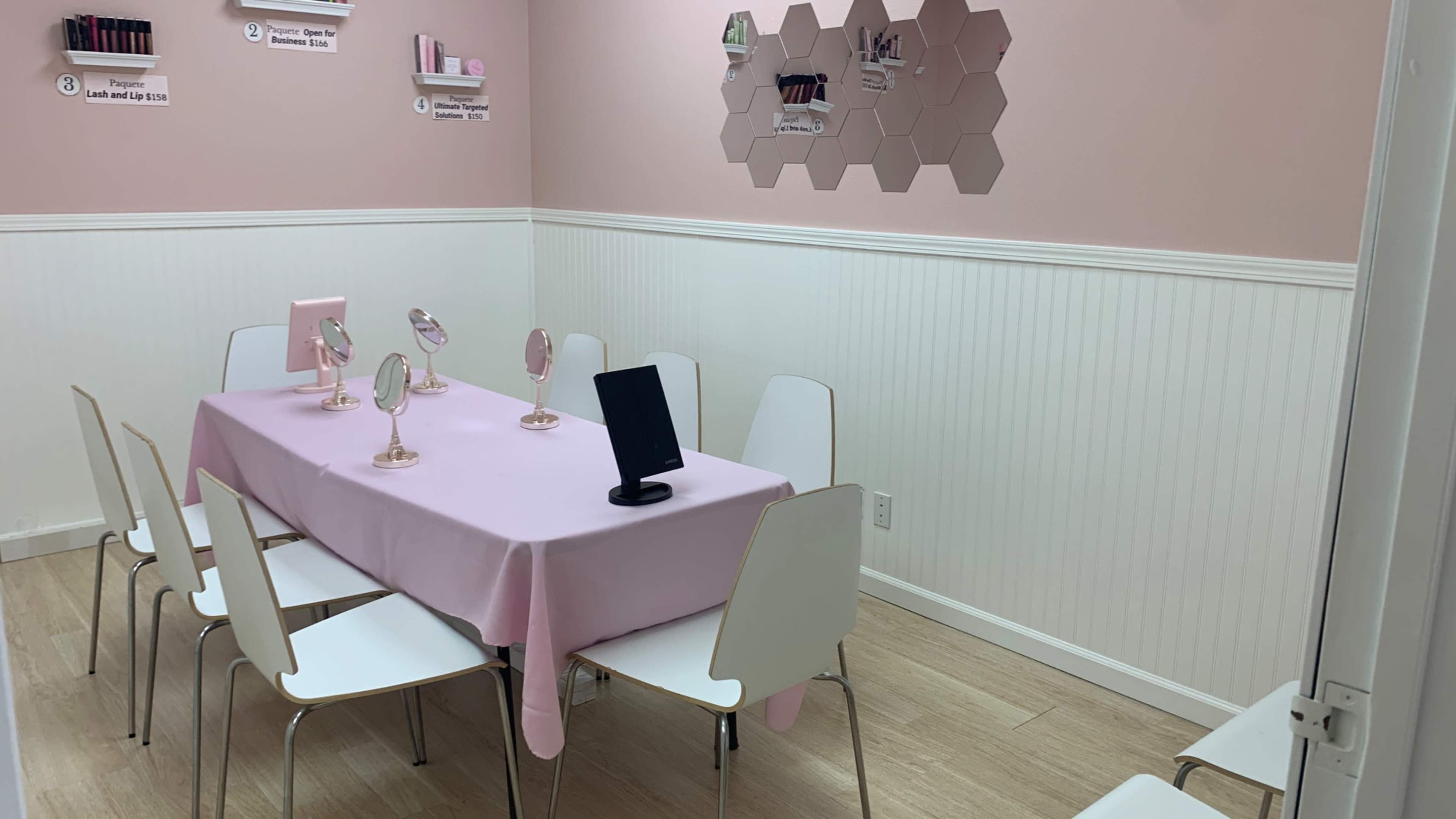 shopping district, modern, office space and meeting room Image in Sun City, Menifee, CA