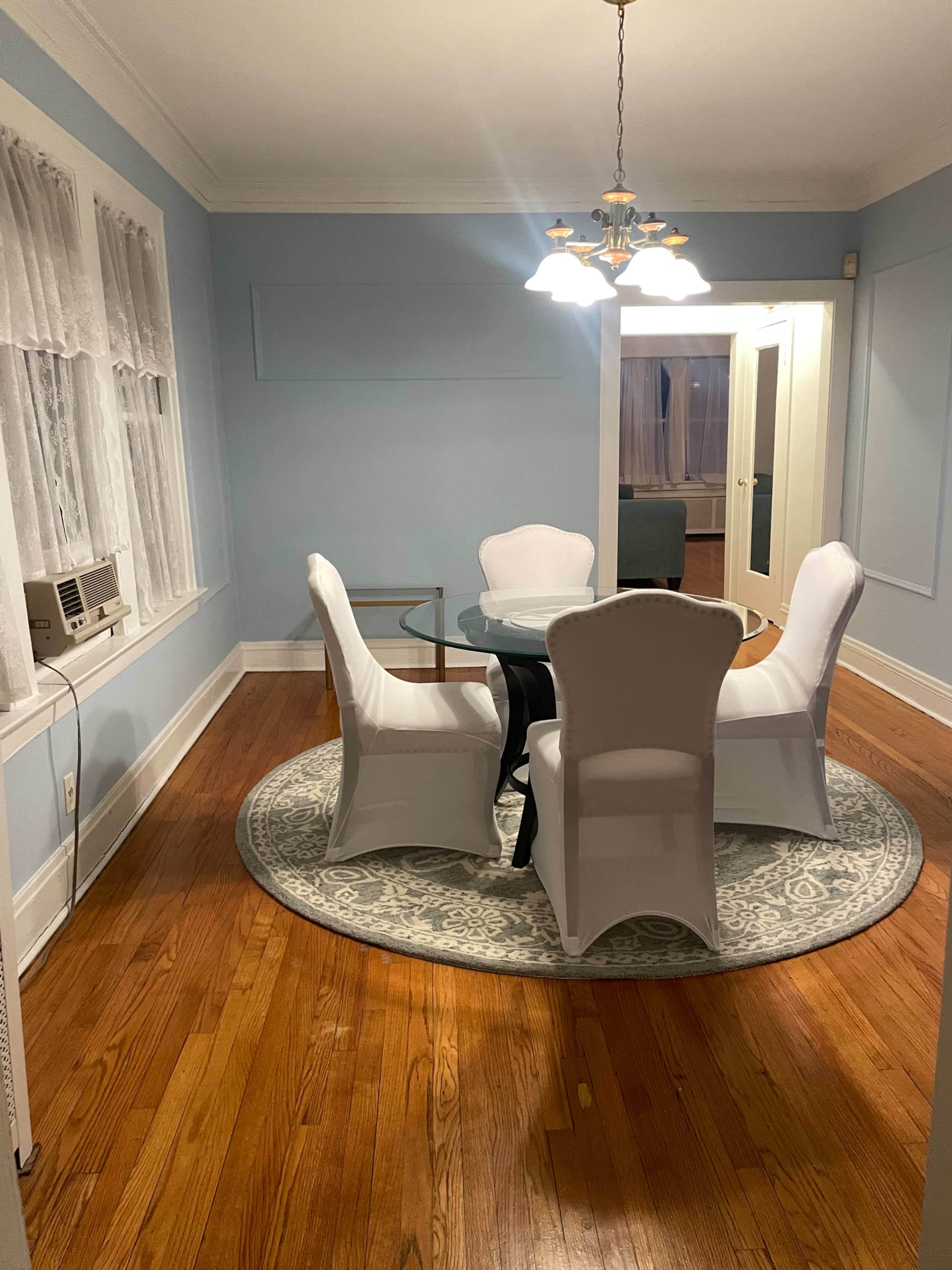 Historic Chicago Apartment with Charm Image in South Side, Chicago, IL