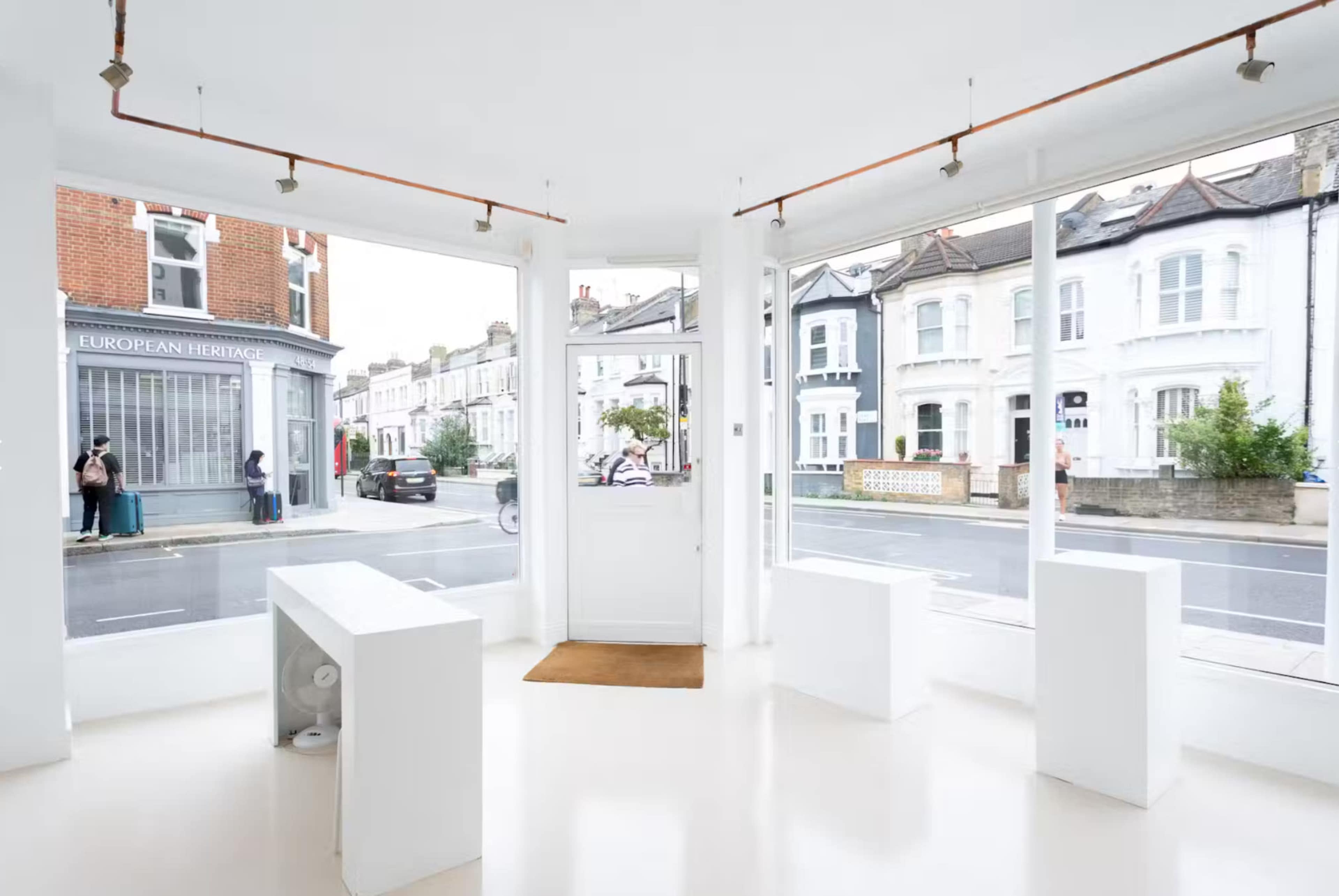 Elegant Gallery Space, Fulham Image in Fulham, London, ENG