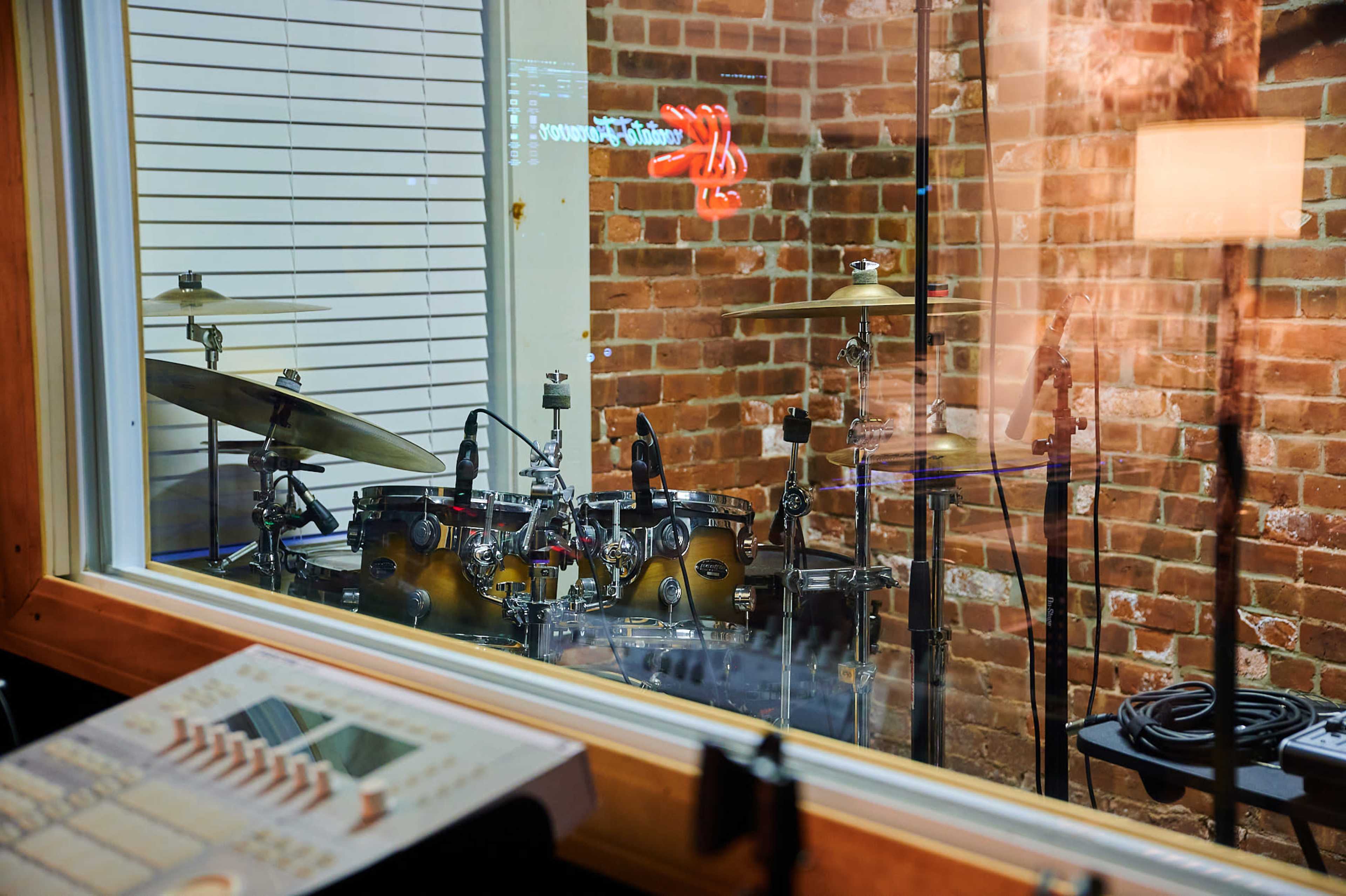 Loft style vibe with exposed brick in urban downtown area Image in Wooster Square, New Haven, CT