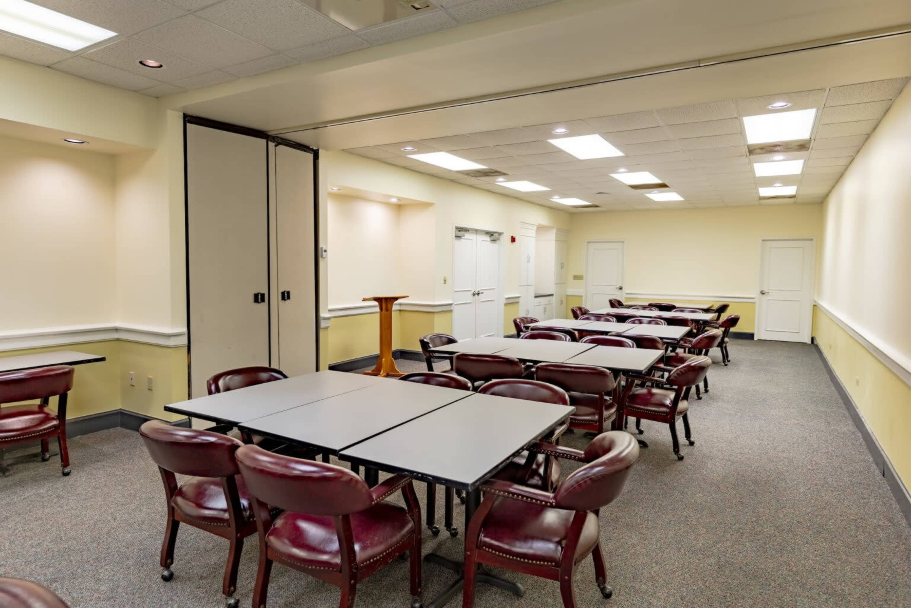 A Professional Setting for Decisive Meetings Image in Raleigh, Raleigh, NC