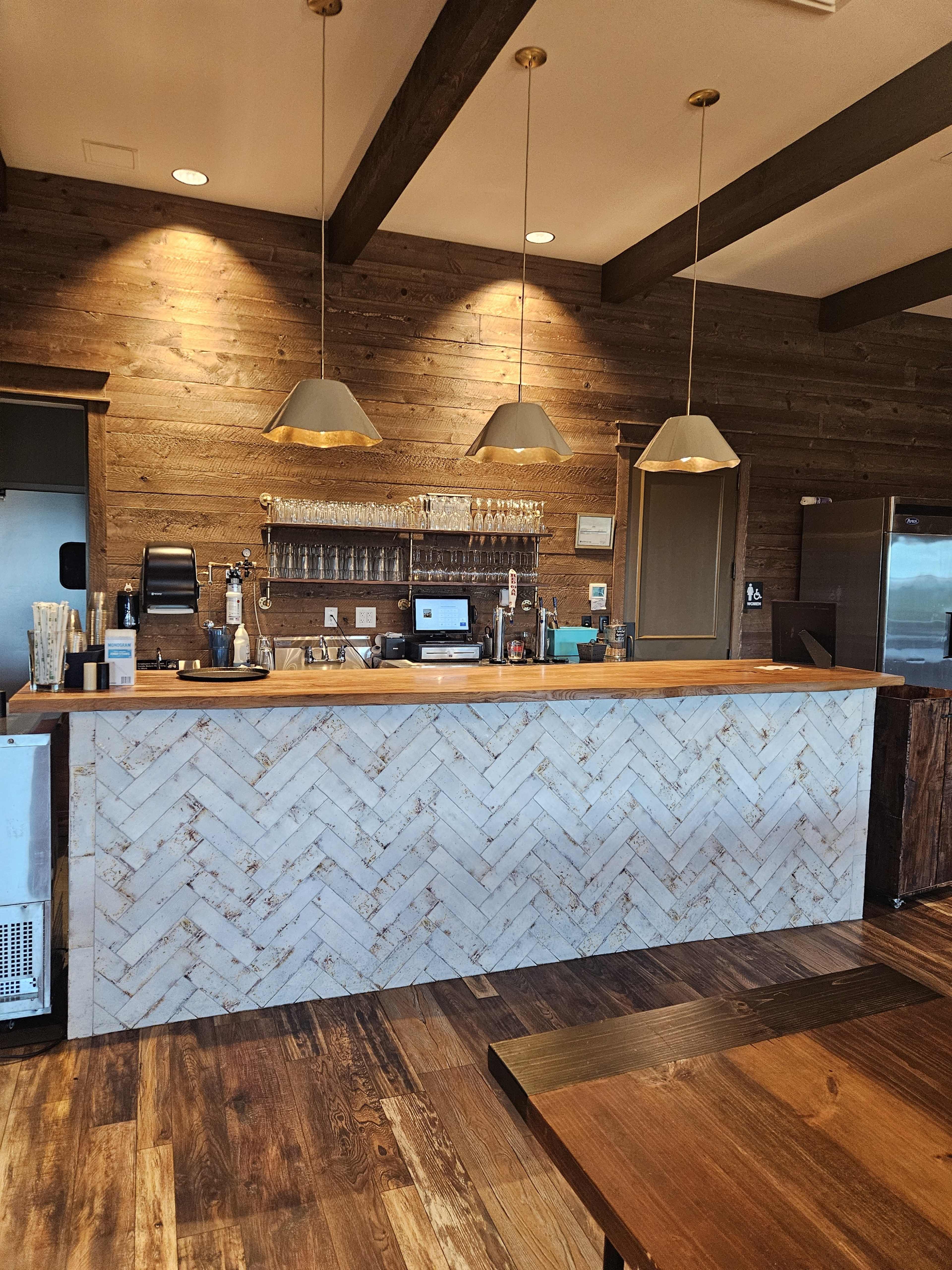 Boutique Event Venues with Lodging and a Restaurant - Bar Area Image in Westfield, Westfield, NC
