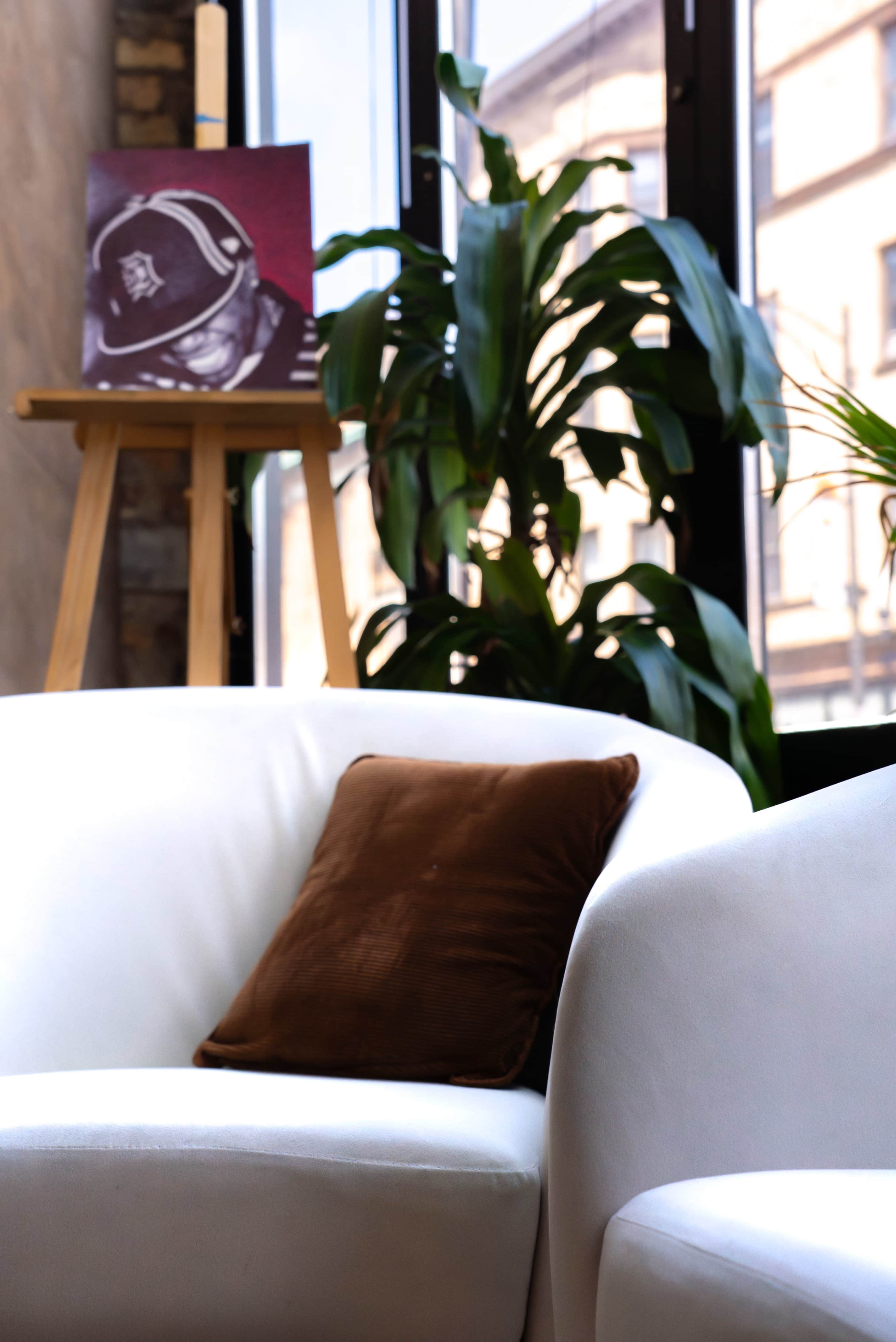 LINCOLN PARK LOFT SOULFUL STUDIO SPACE Image in Lake View, chicago, IL