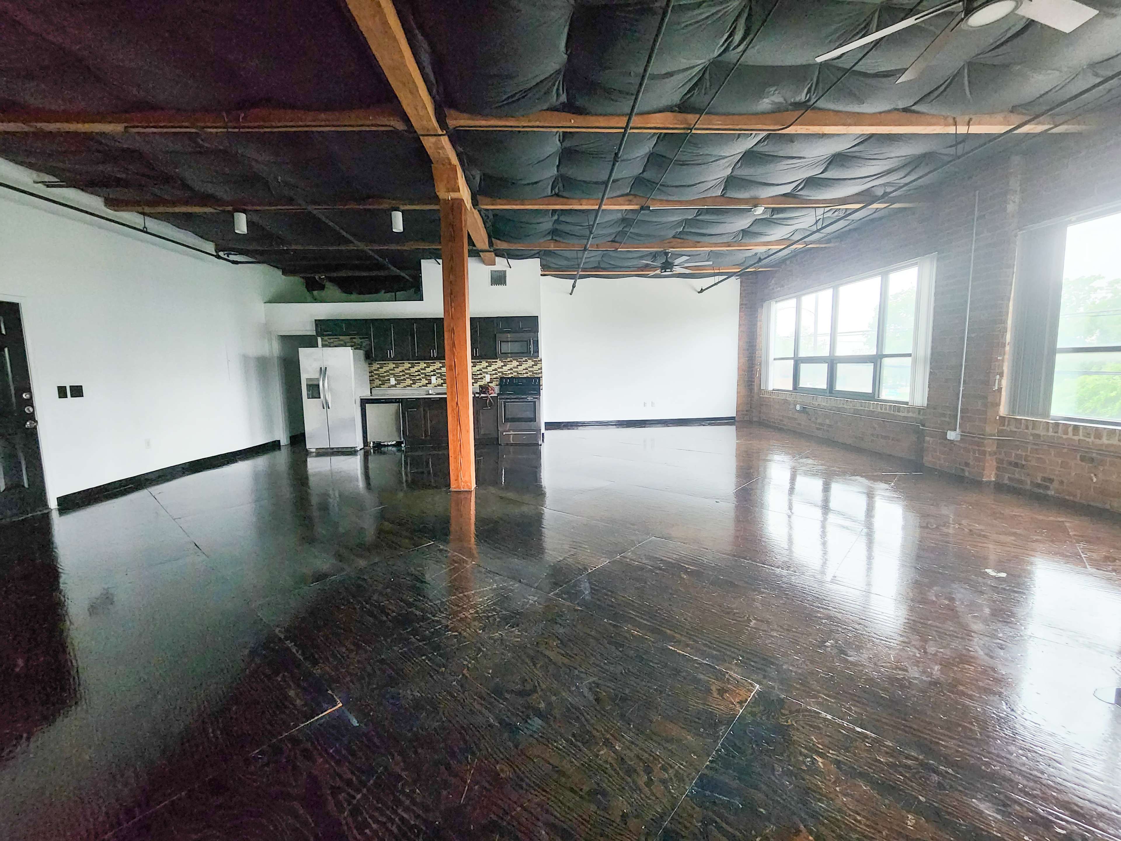 The Loft with Skyline View Image in Cedars, Dallas, TX
