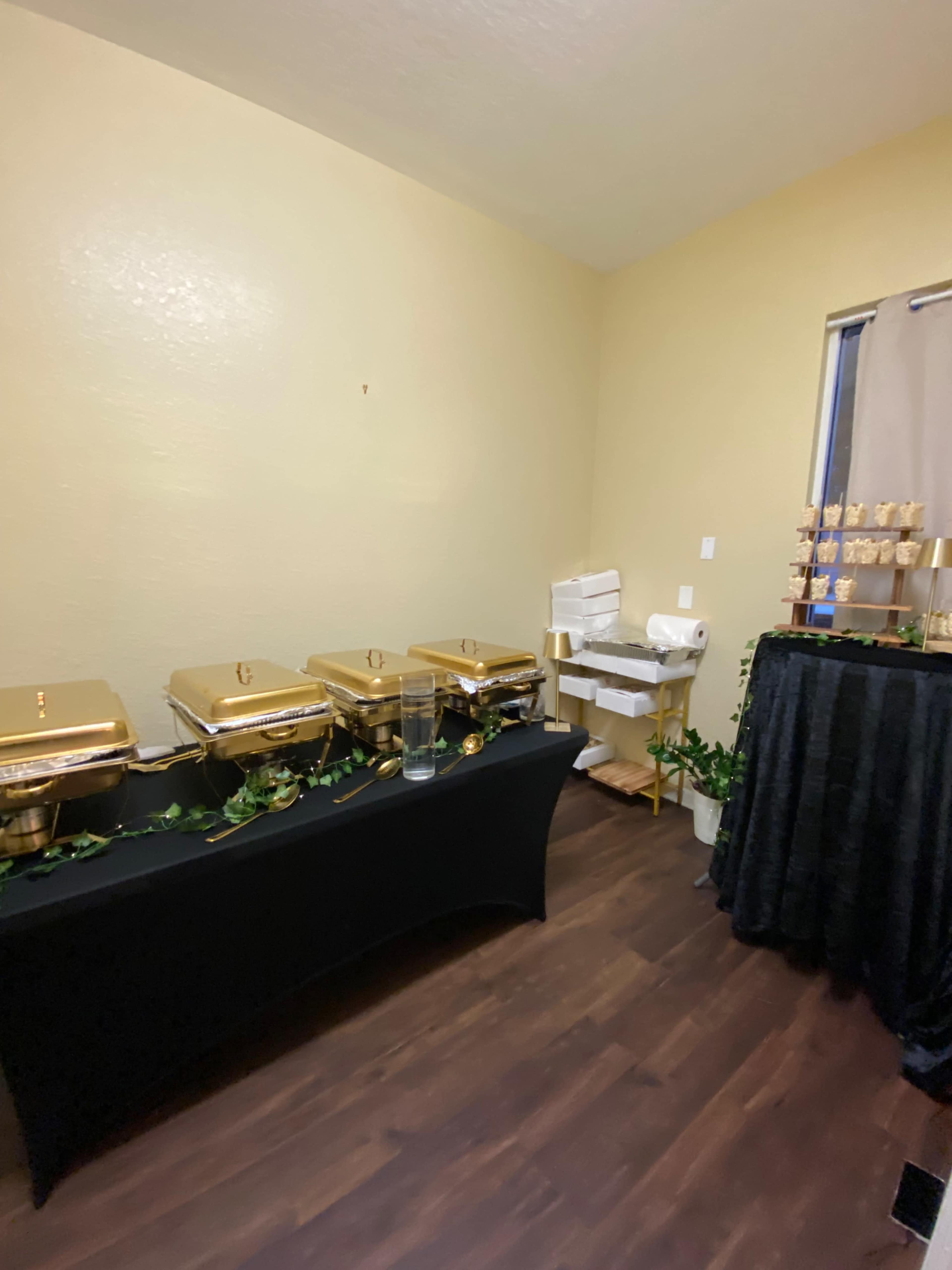 The Swan Room Image in Lakeland Highlands, Lakeland, FL