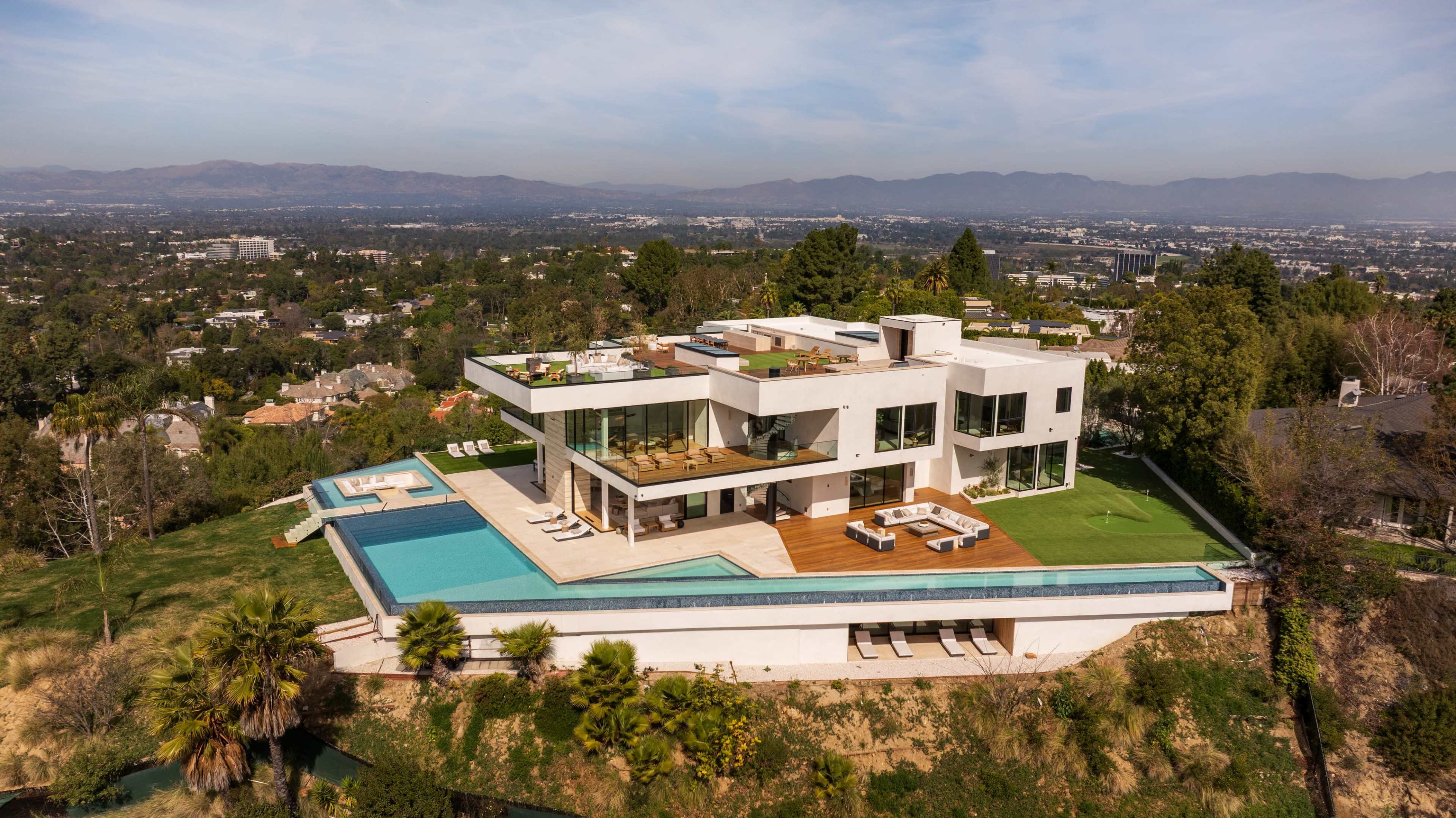 ROYAL OAK MODERN SKYLINE OASIS Image in Encino, Los Angeles, CA