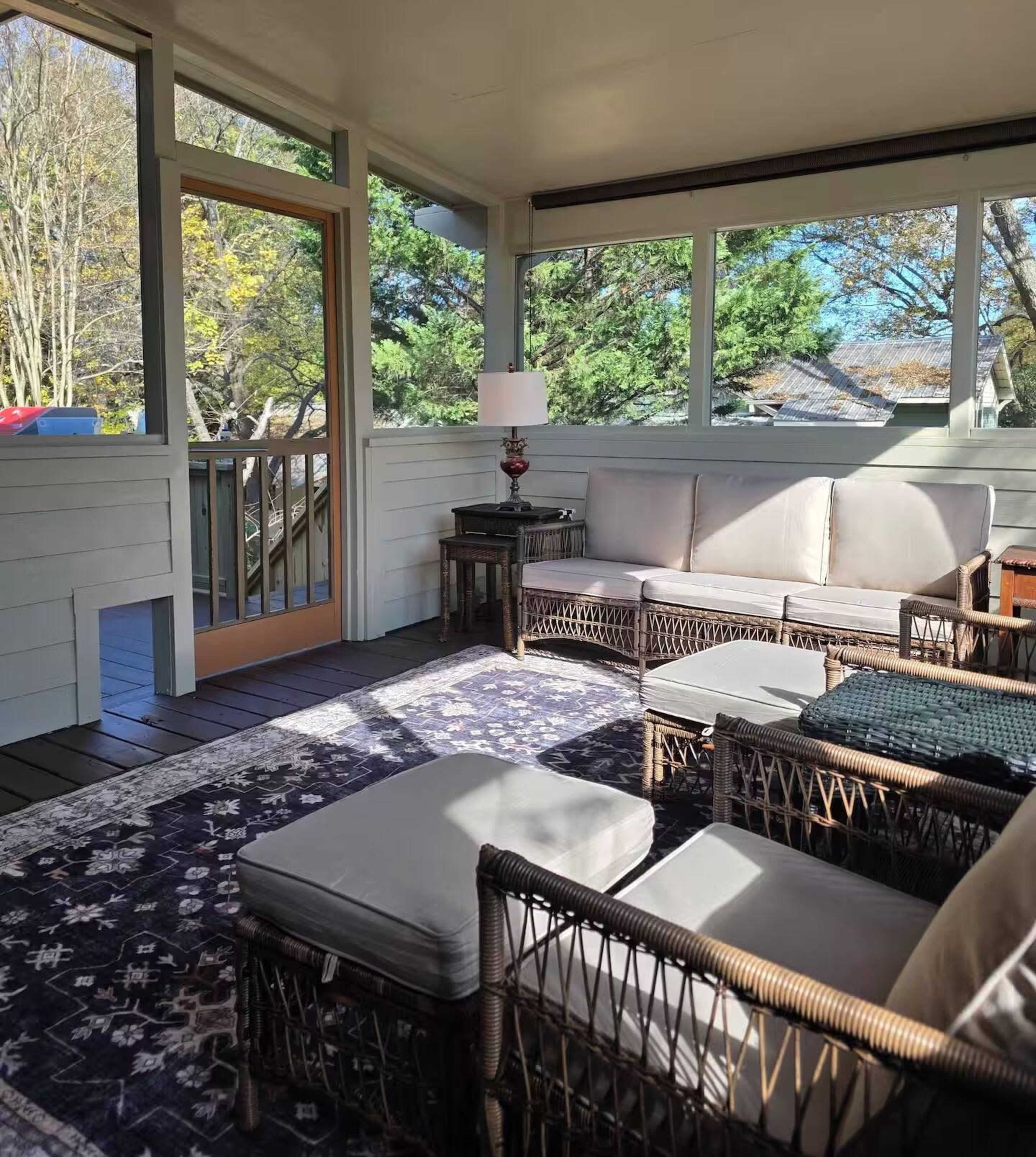 Downtown Vintage Home in Main St USA Image in Belmont, Belmont, NC