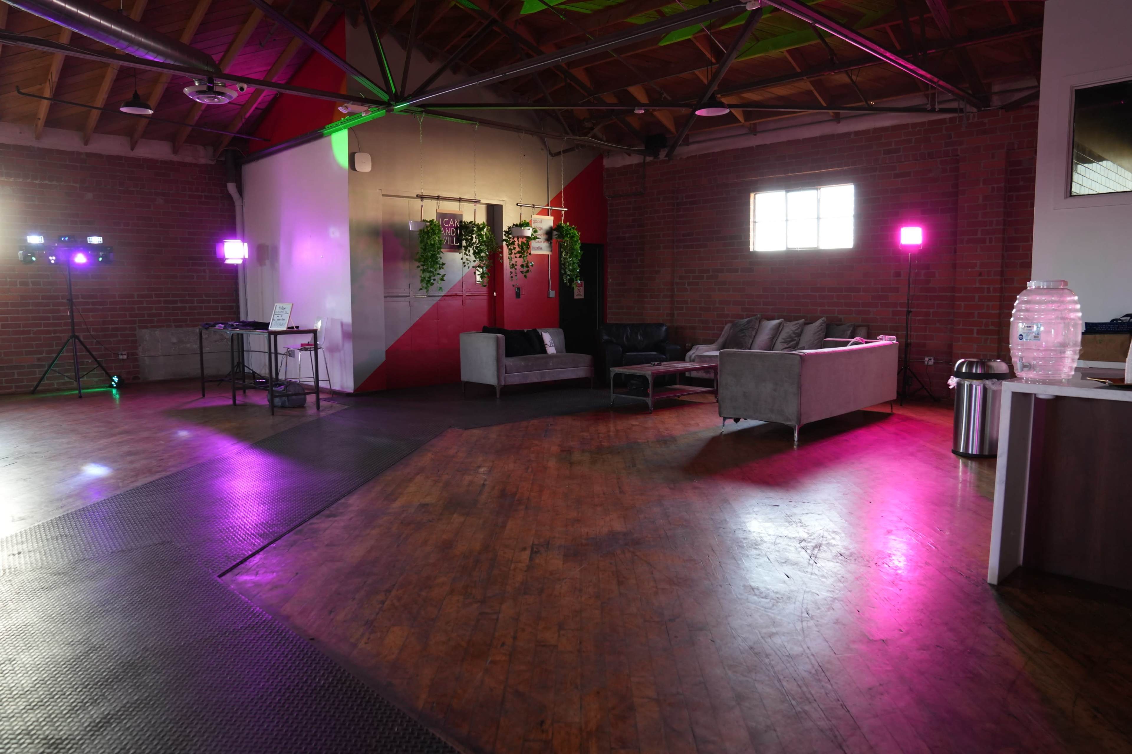 Spacious South LA Industrial Loft for Events, Parties & Productions Image in South Los Angeles, Los Angeles, CA