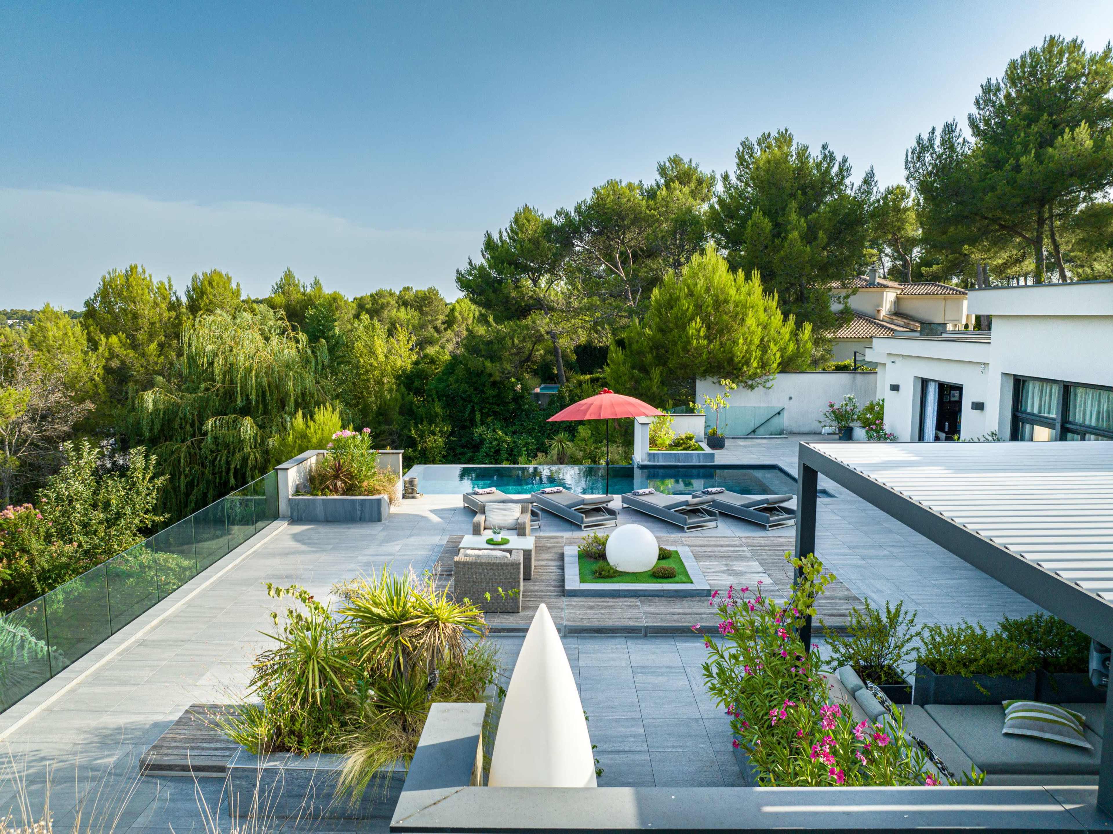 Villa d’exception 500m² - SPA intérieur - Piscine - 16 pers - Idéal séminaires & événements Image in , ST GELY DU FESC