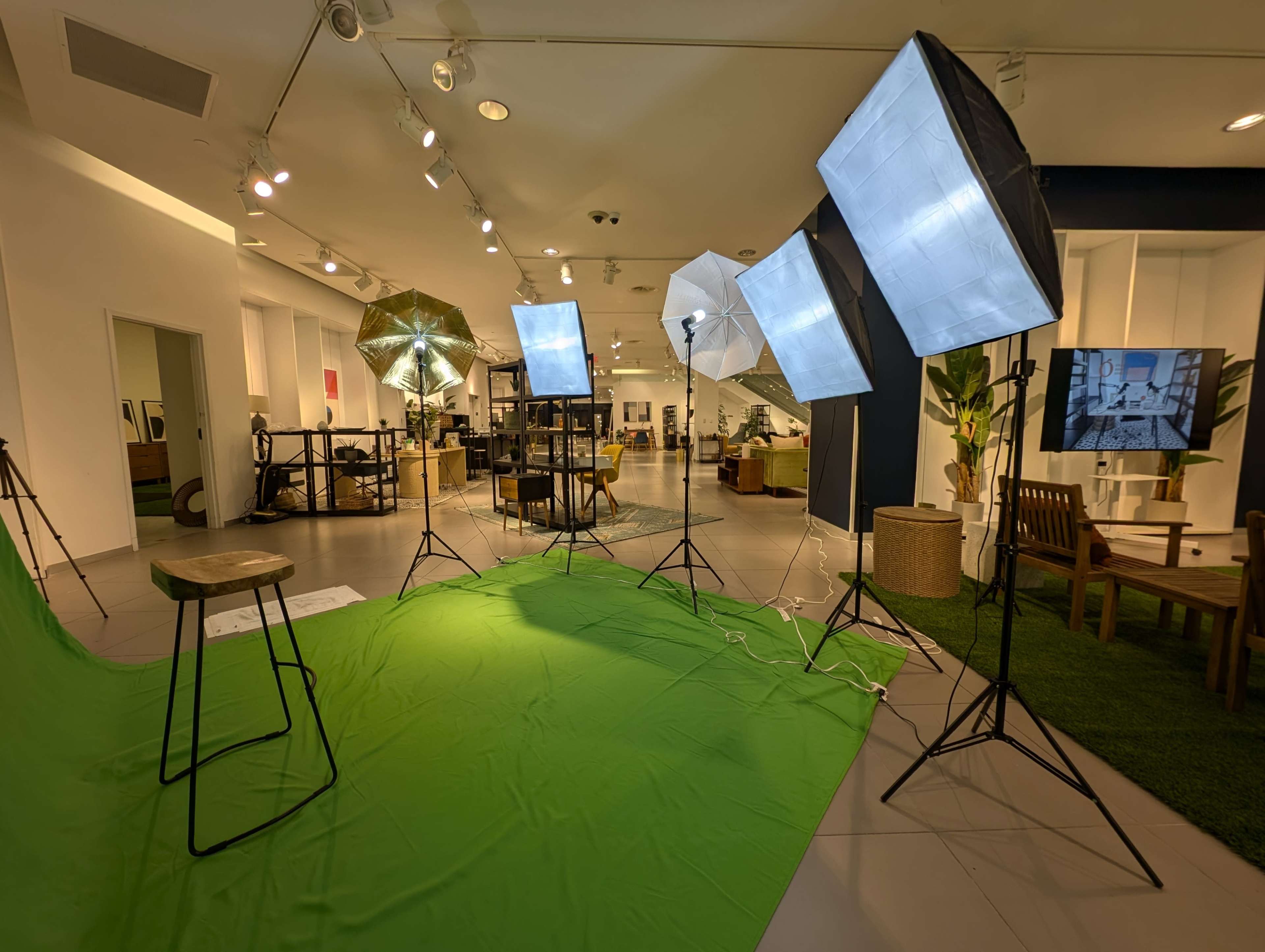 Versatile Photoshoot Space – Bring Your Creative Vision to Life - Orange Door Spaces Image in North Redondo, Redondo Beach, CA