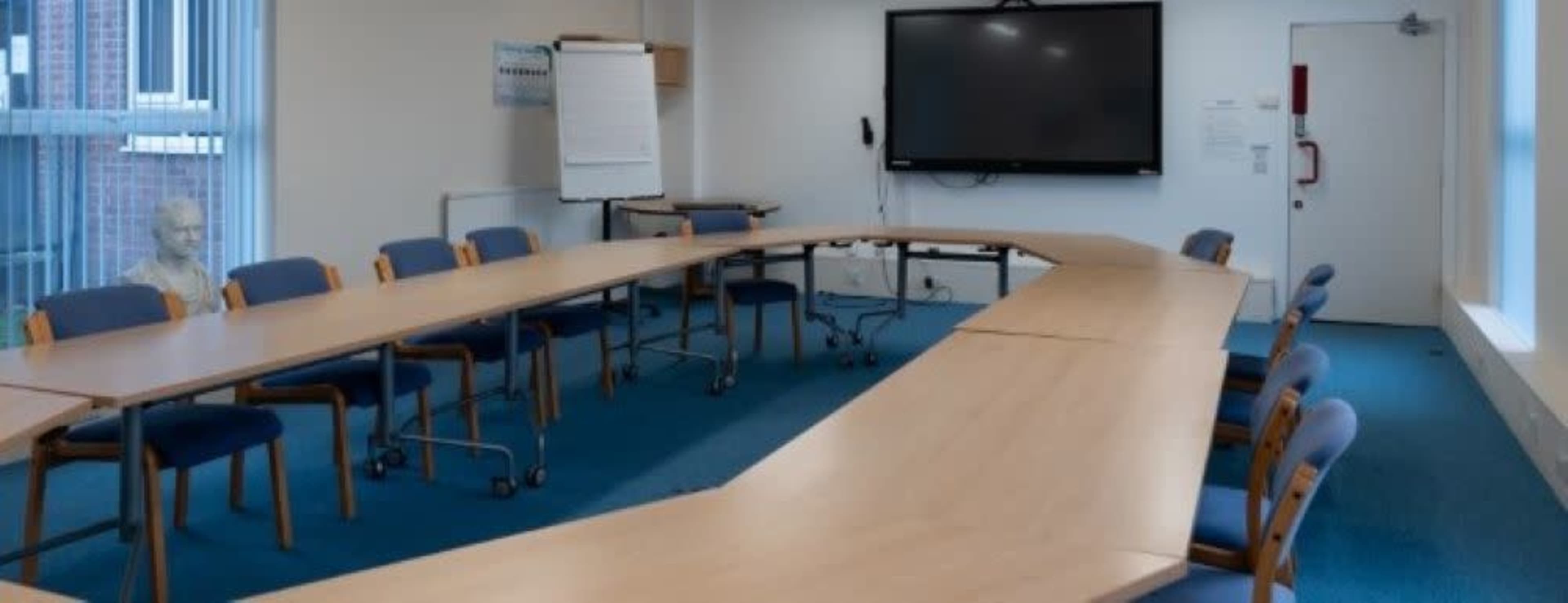 Professional space for meetings in a suburban area.  - catering for all audiences and size of venue can be flexed. Image in Heald Green, Manchester, ENG