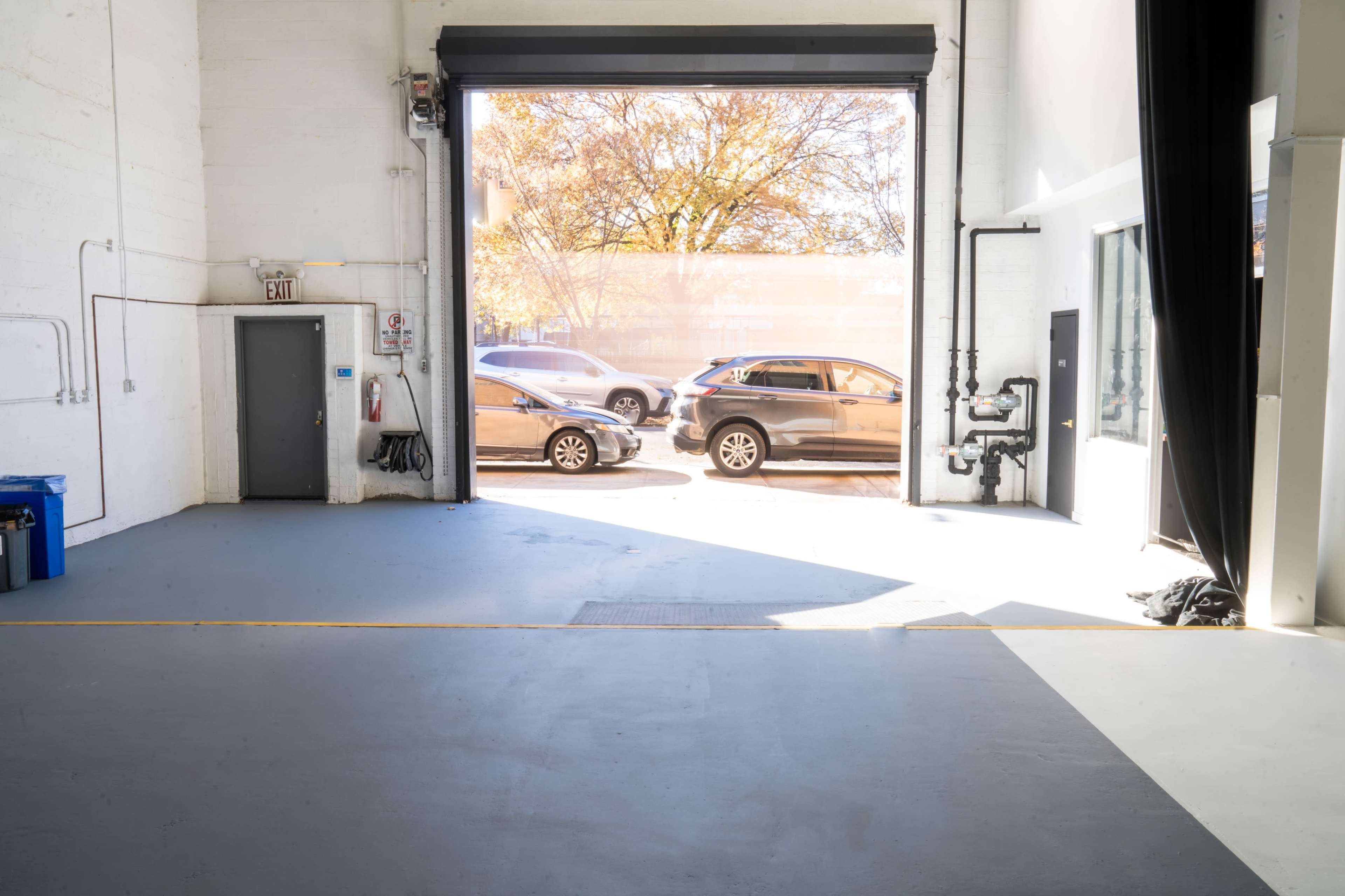 SPACIOUS PRODUCTION STUDIO WITH LARGE CYCLORAMA IN GOWANUS, BROOKLYN Image in Gowanus, Brooklyn, NY