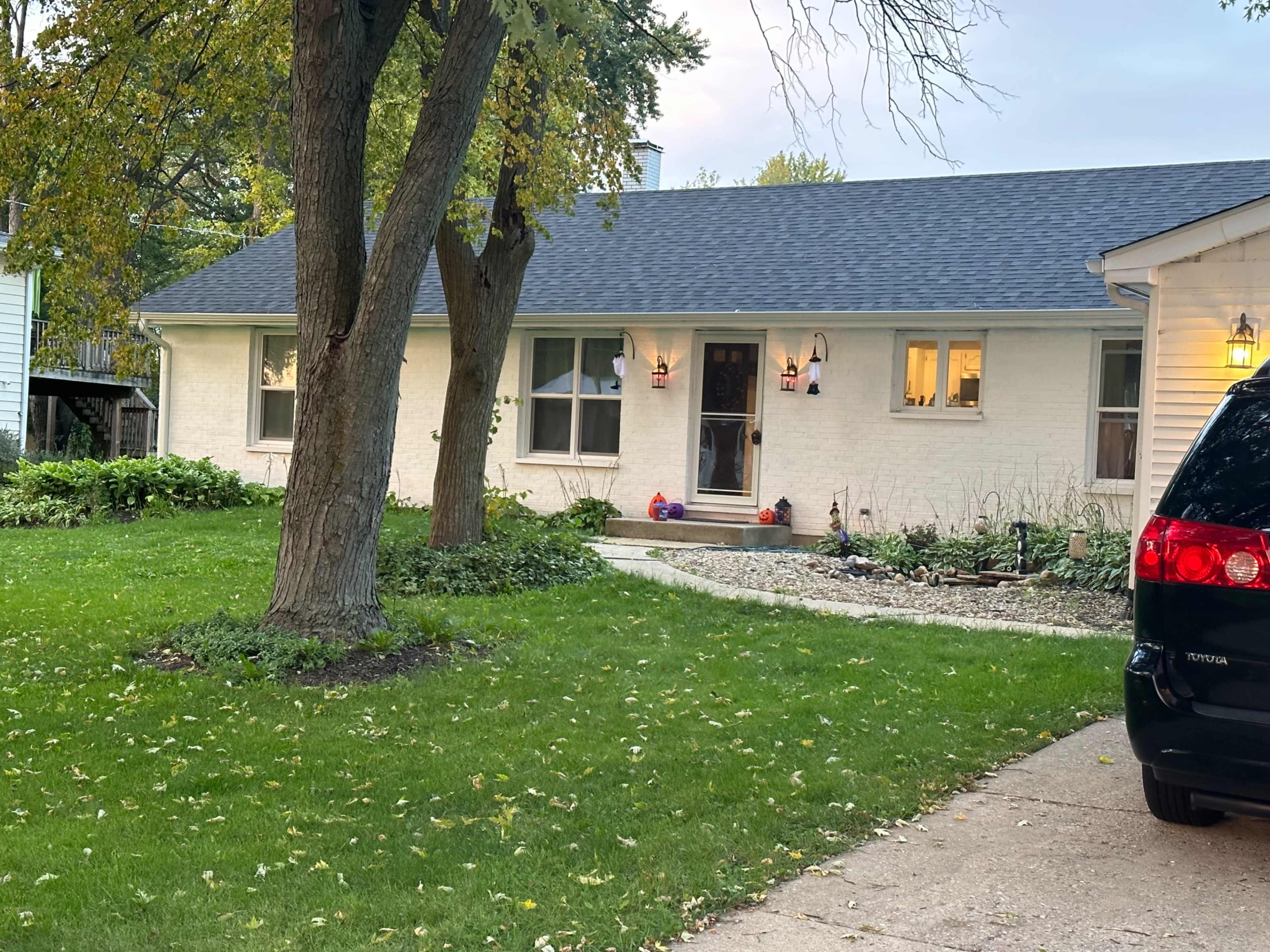 Creekside Comfort outdoor venue Image in Sugar Grove Township, Aurora, IL