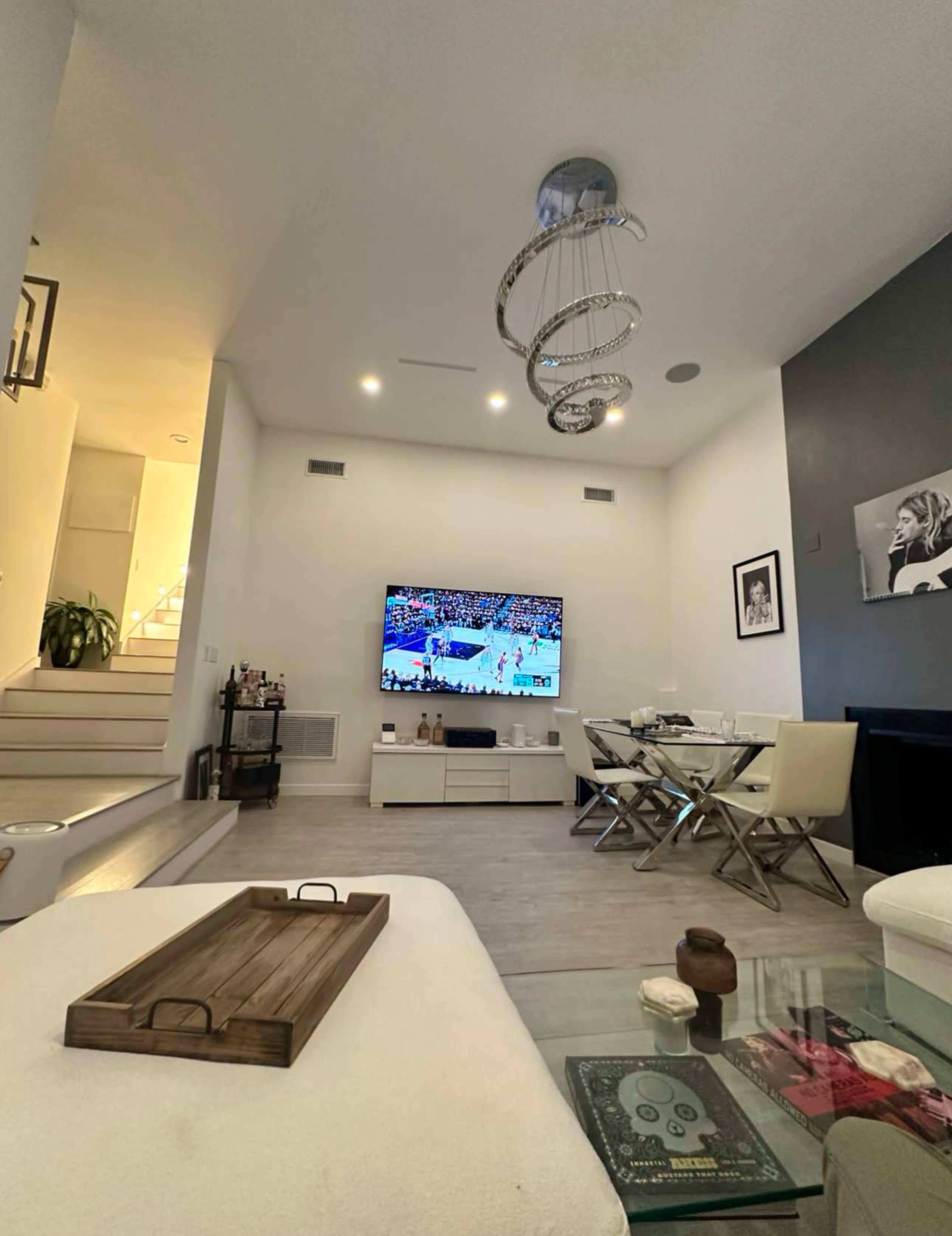 Studio city Luxury smart home with panoramic views Image in Studio City, Studio city, CA