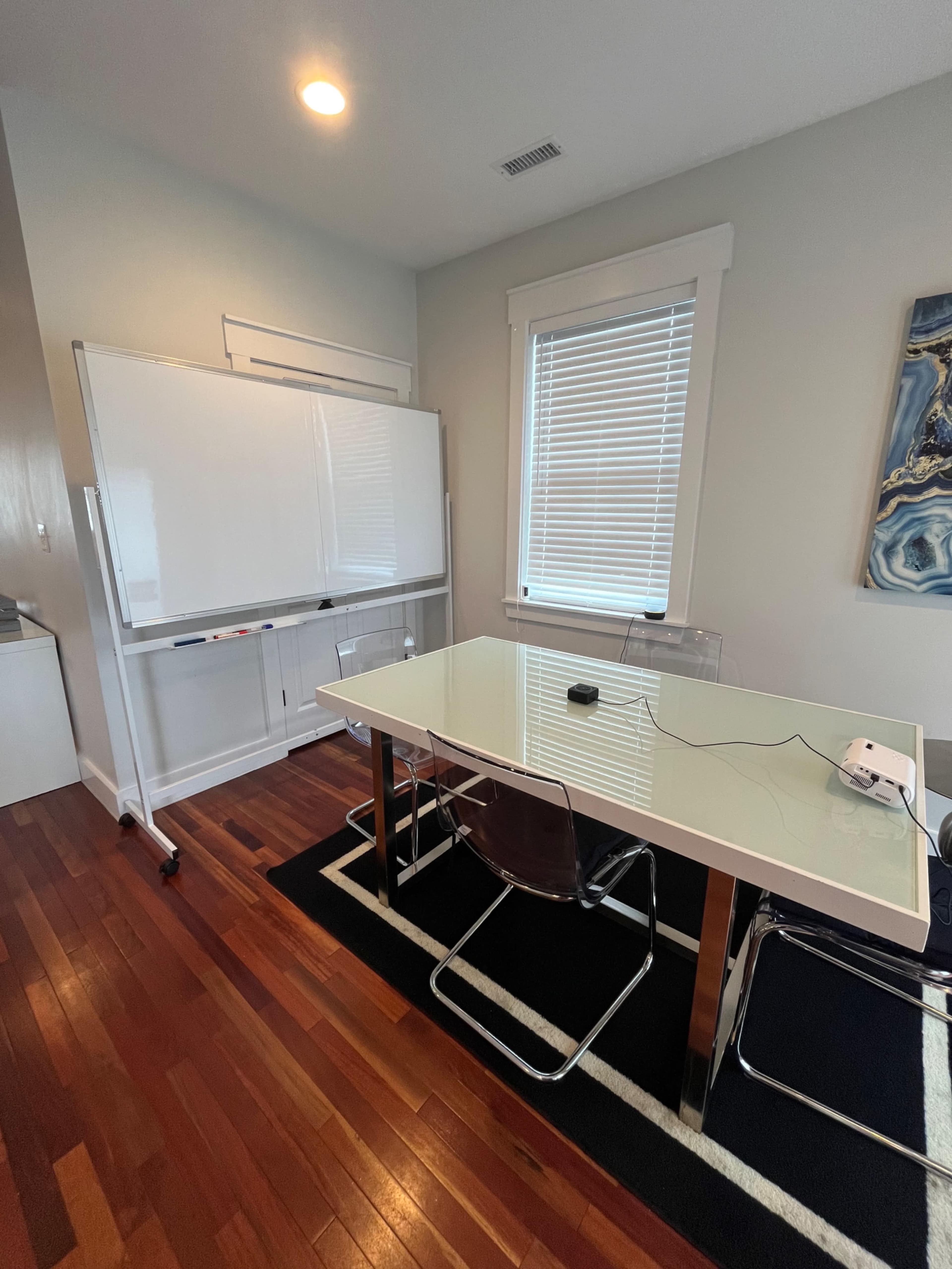 Modern Home - Close to Metro - Free Parking Image in Northeast Washington, Washington DC, DC