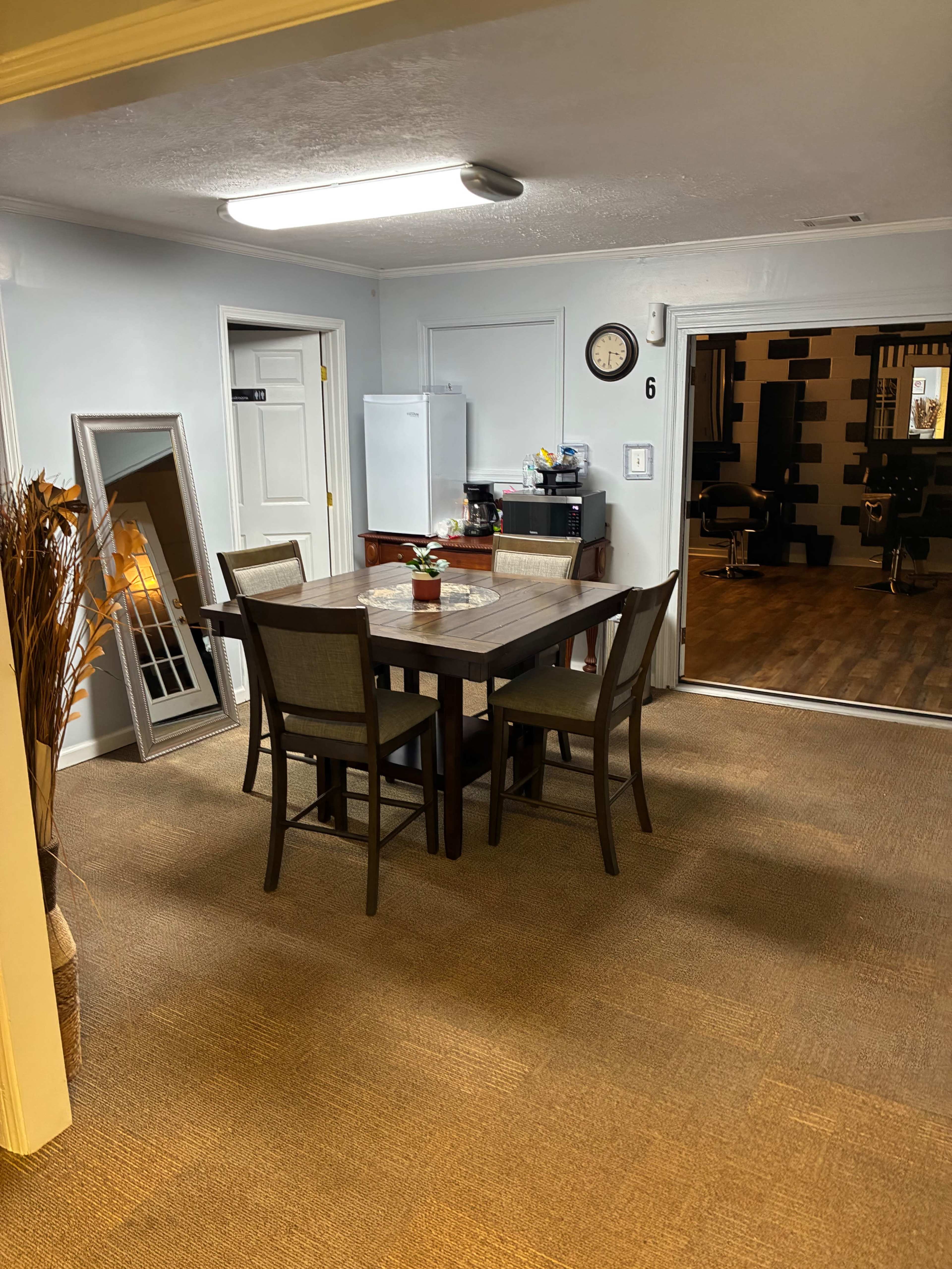 Historic Stone Mountain Spa & Salon Meeting & Workshops Image in Stone Mountain, Stone Mountain, GA