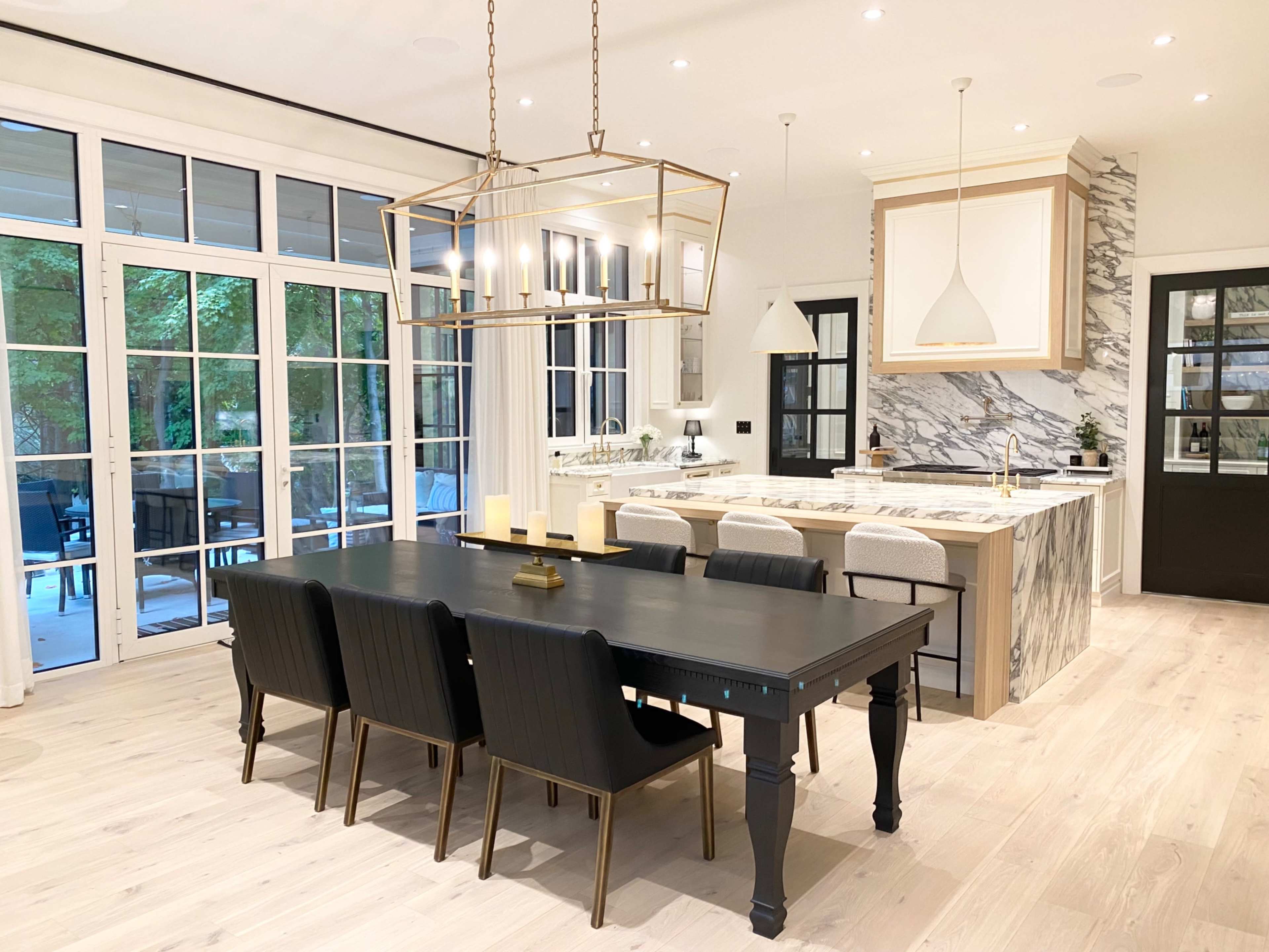 Modern Meets Victorian Home in Olde Oakville Image in Oakville, Oakville, ON