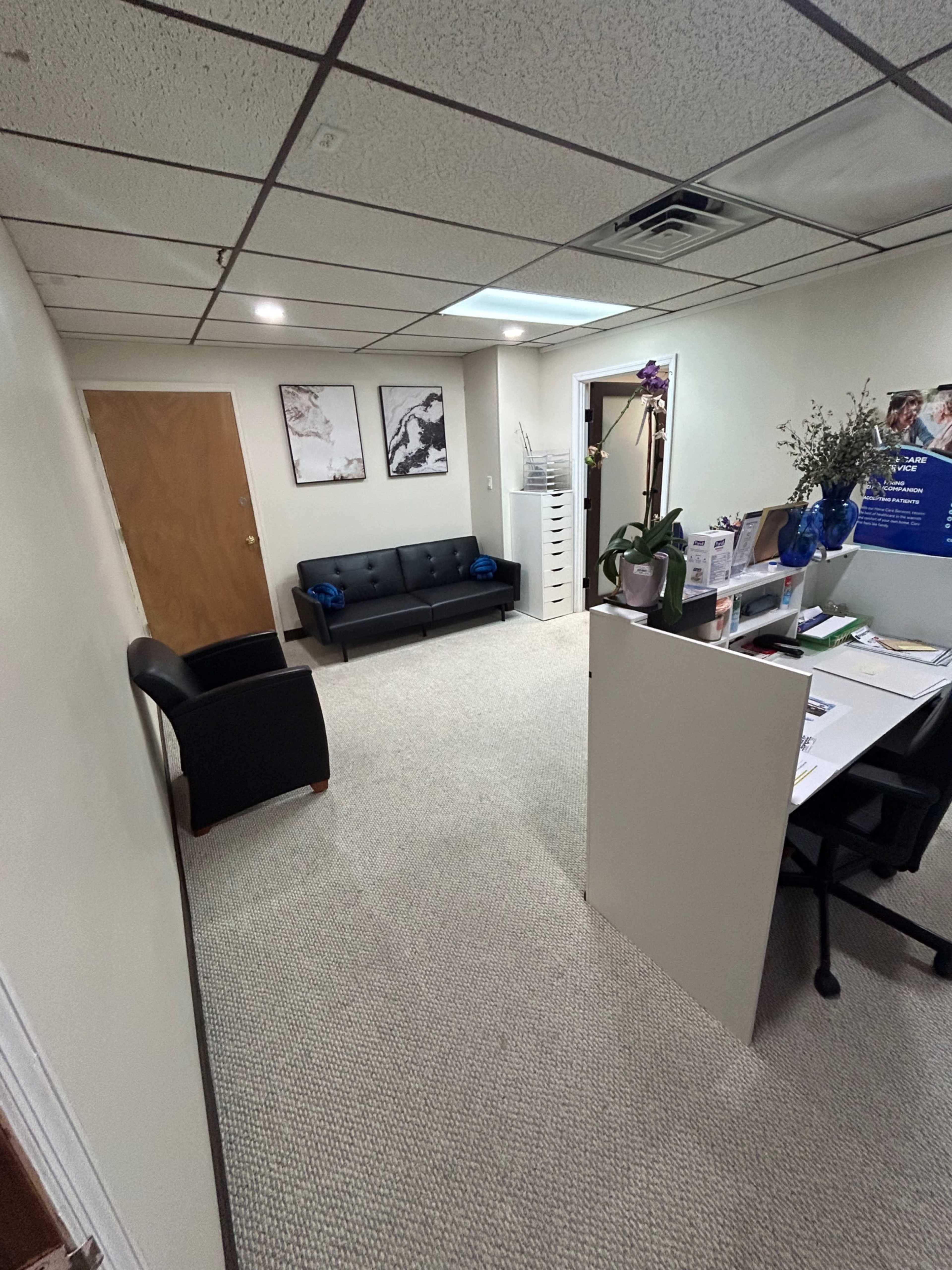 Center town meeting room Image in Union, Union, NJ