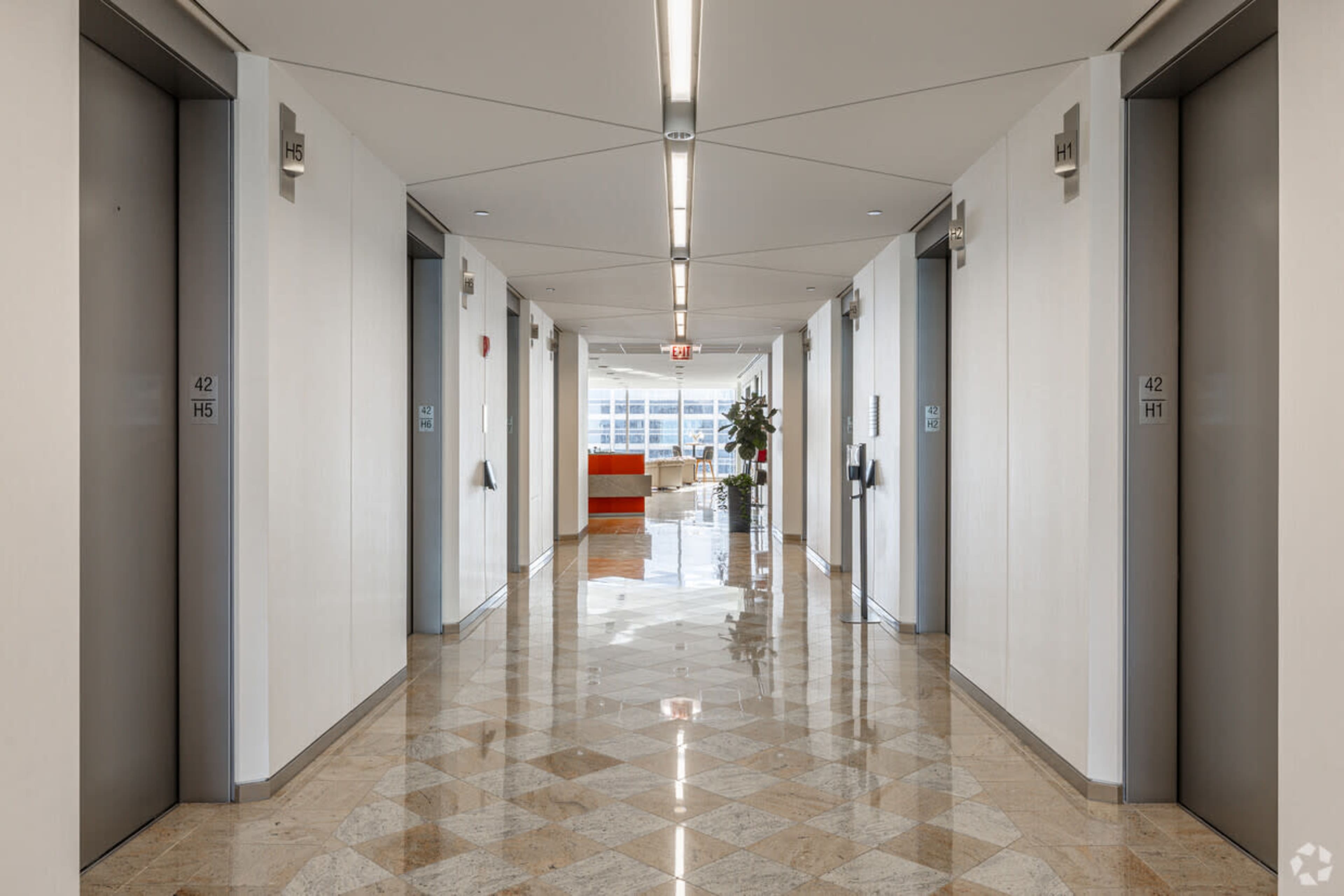 Premium Downtown Executive Boardroom Image in Chicago Loop, Chicago, IL