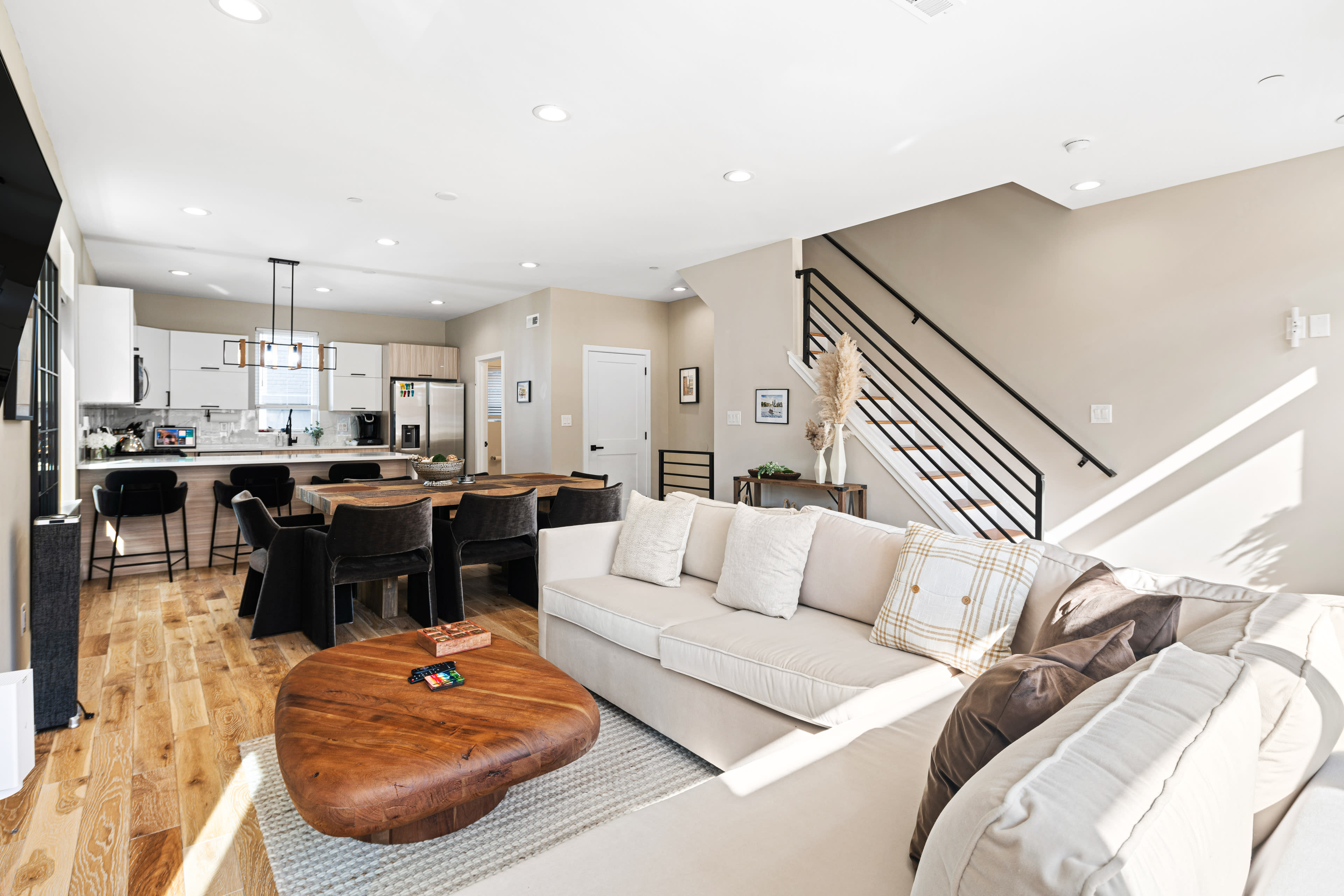 The Executive | Fishtown/Port-Richmond | Luxury | Private-Garage Image in North Philadelphia, Philadelphia, PA