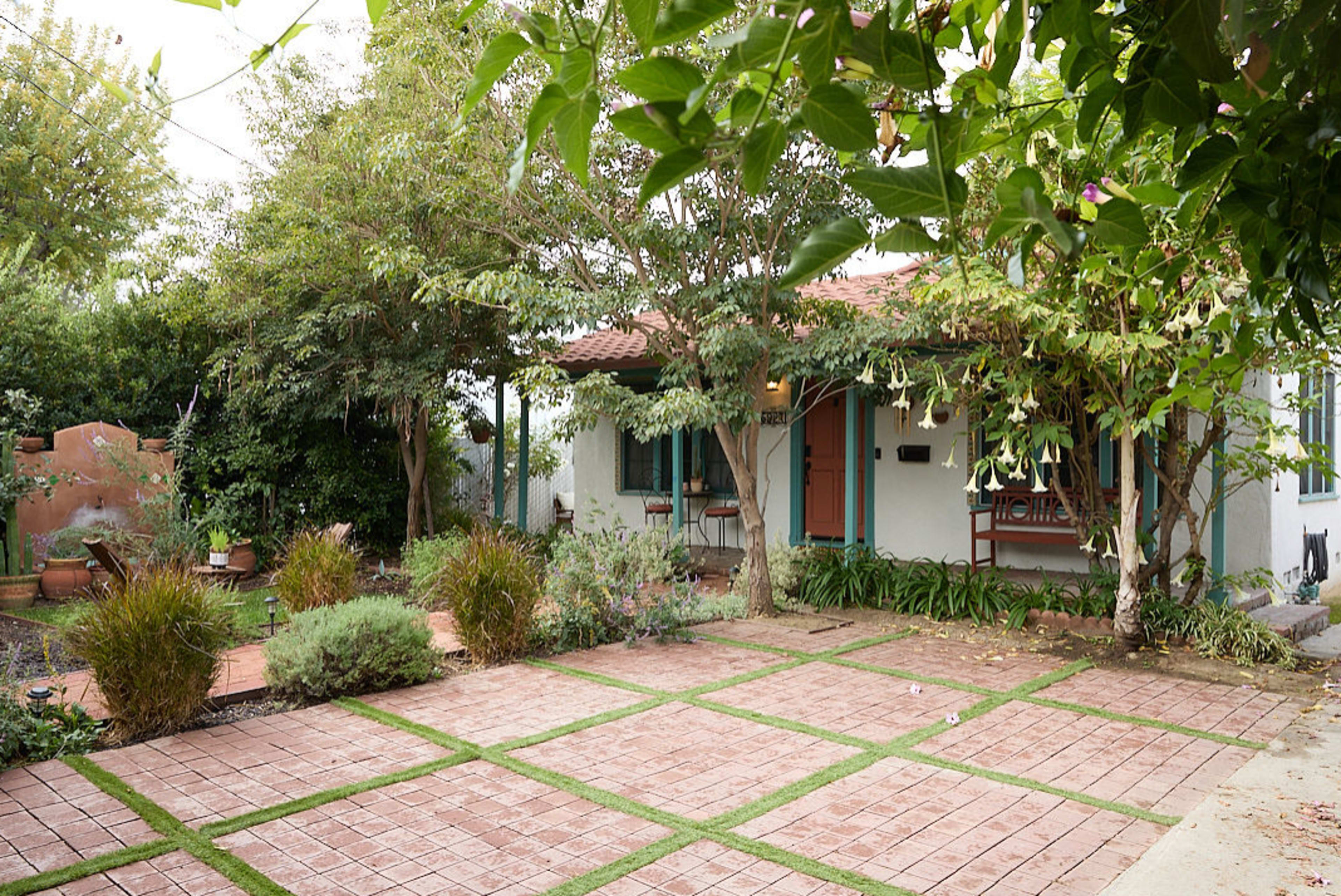 Spanish Bungalow perfect for wellness retreats and special celebrations Image in Valley Glen, Valley Glen, CA