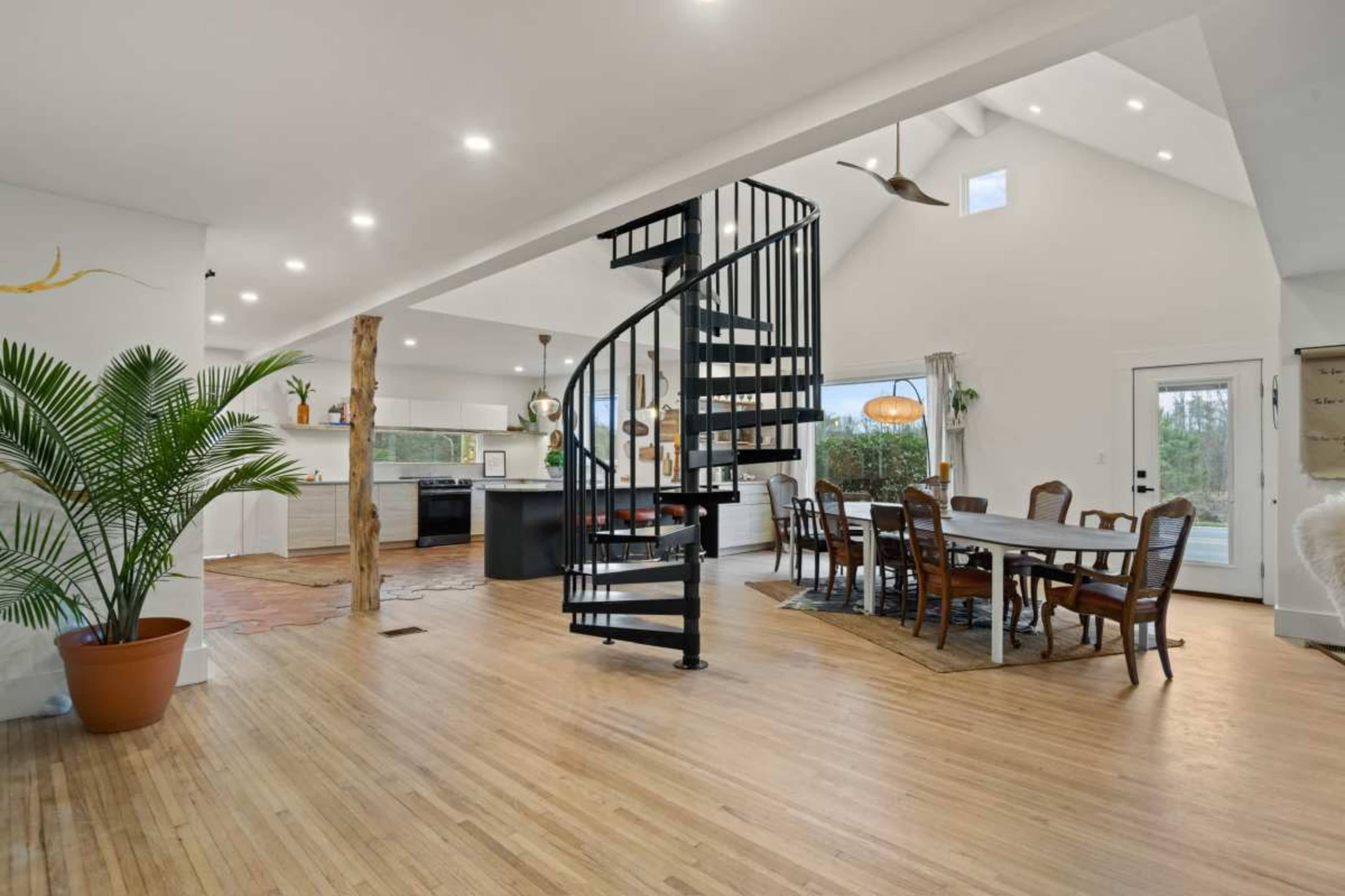 The Travelers Rest 1690 Collective Image in , Travelers Rest, SC