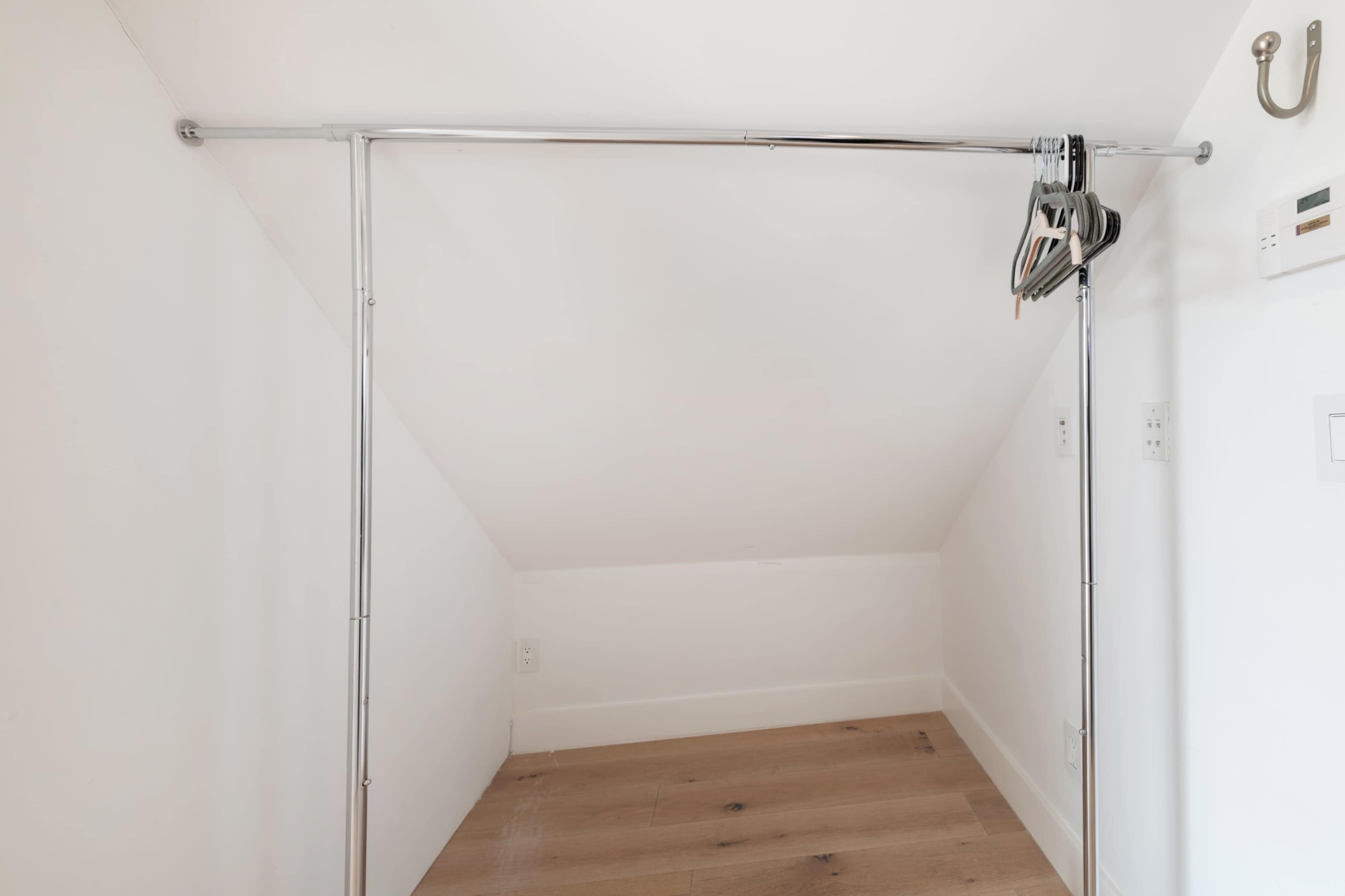 Versatile SF Bayview Getaway | Events, Meetings & Productions (20 Guests) Image in Bayview, San Francisco, CA