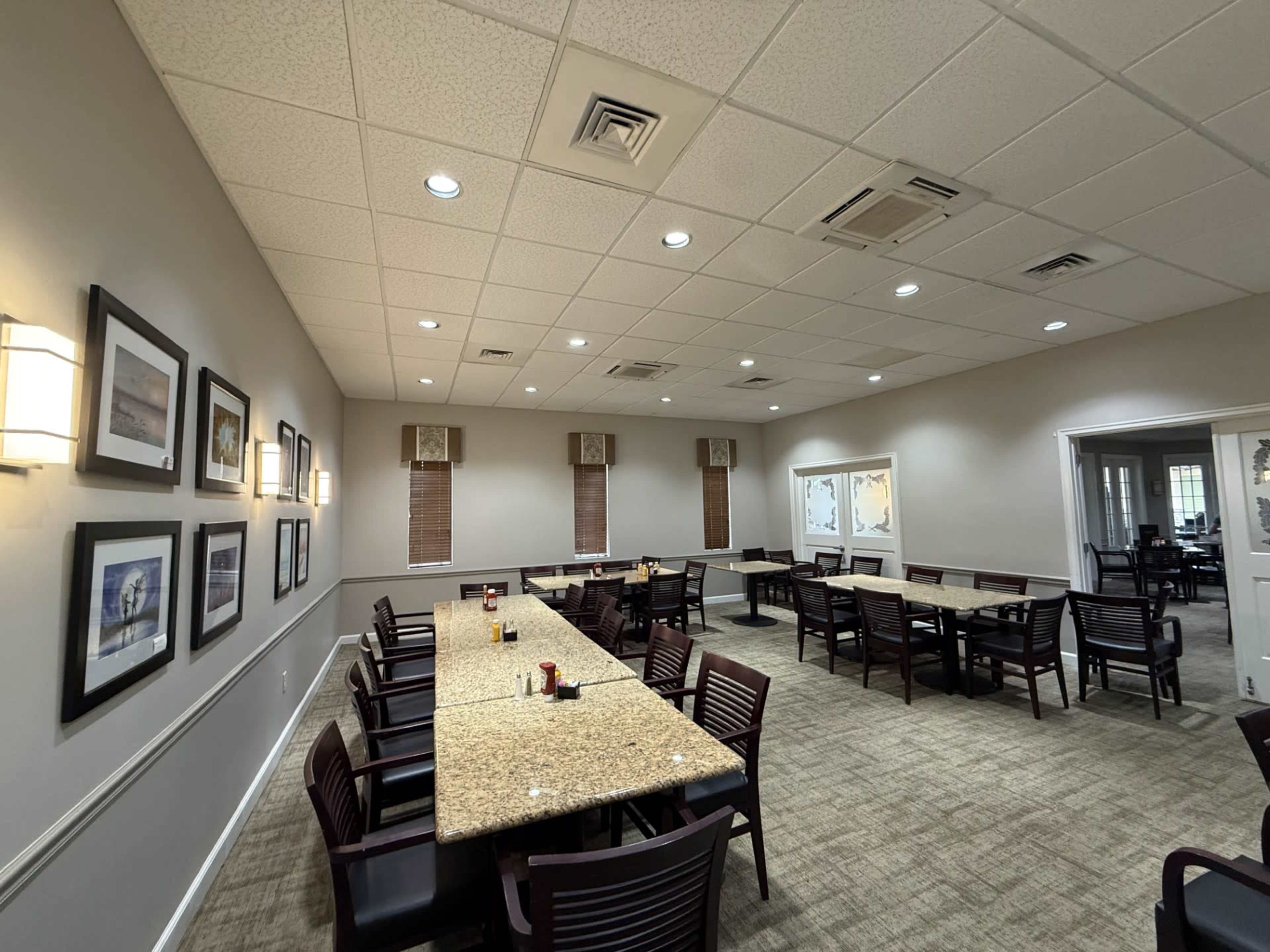 Private Room in Golf Club Banquet Hall Image in Leesburg, LEESBURG, FL
