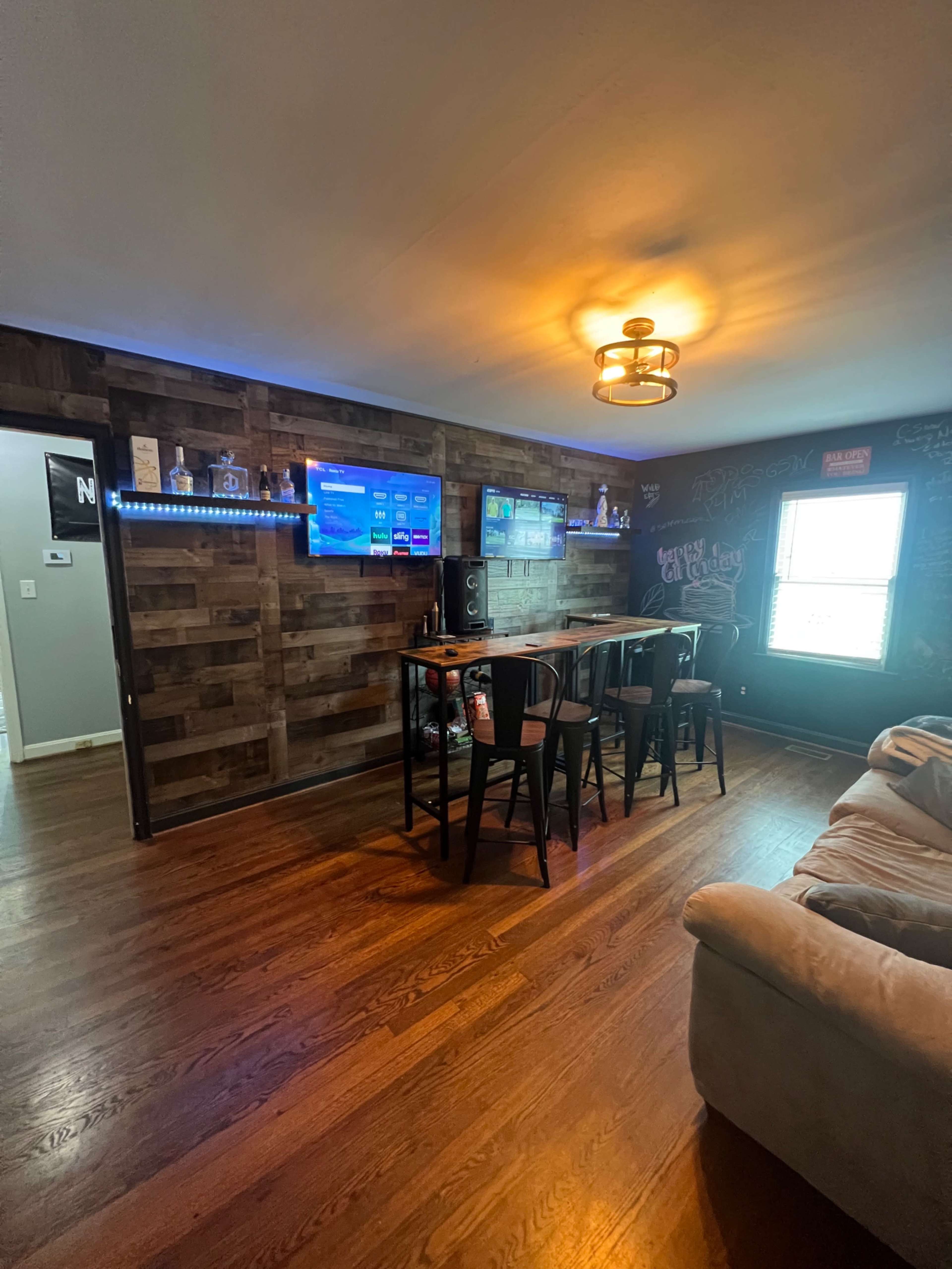 Private Recording Studio Image in Hills Park, Atlanta, GA