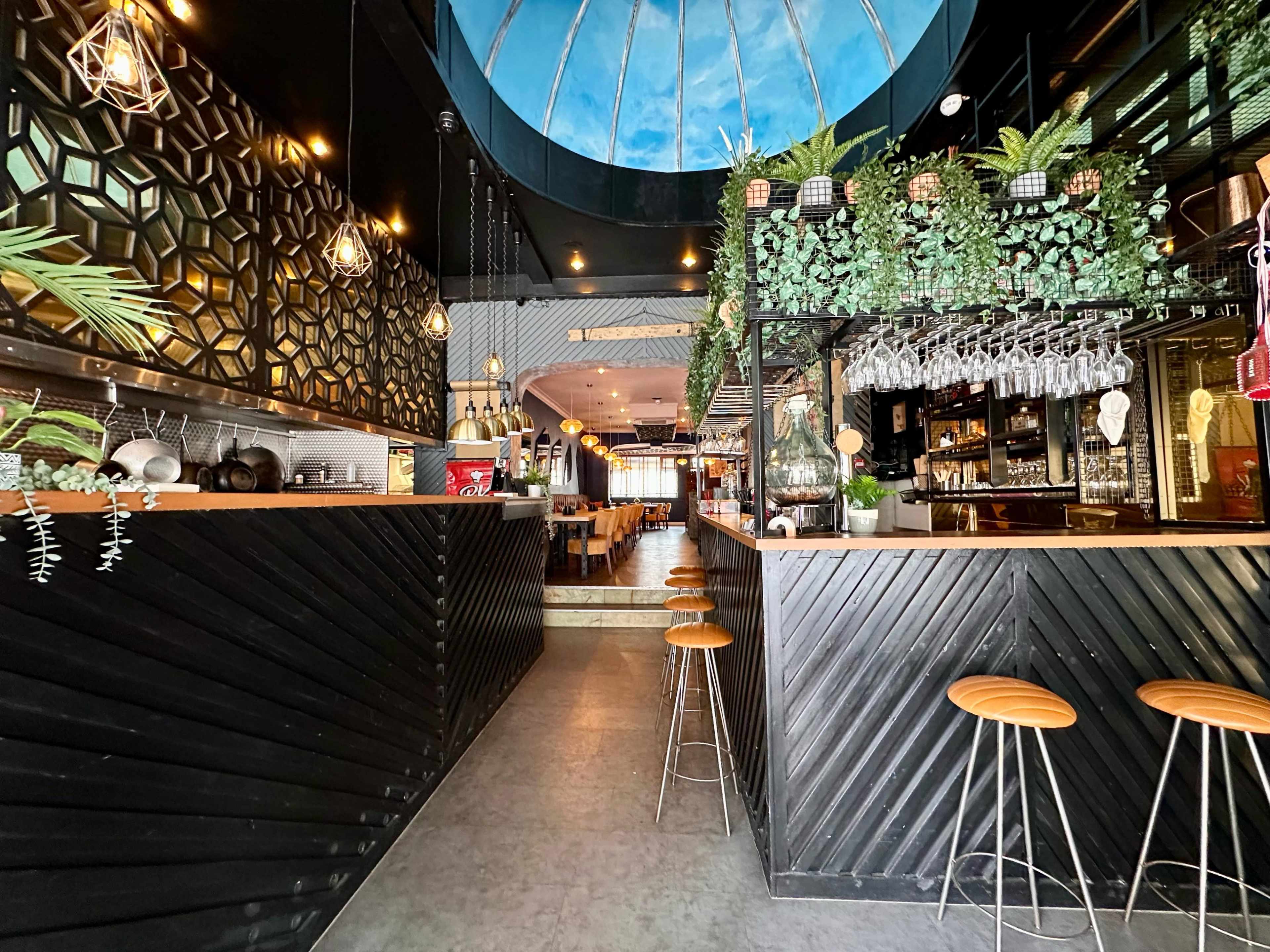 Modern Chic Restaurant Space Central London Image in London, London, ENG