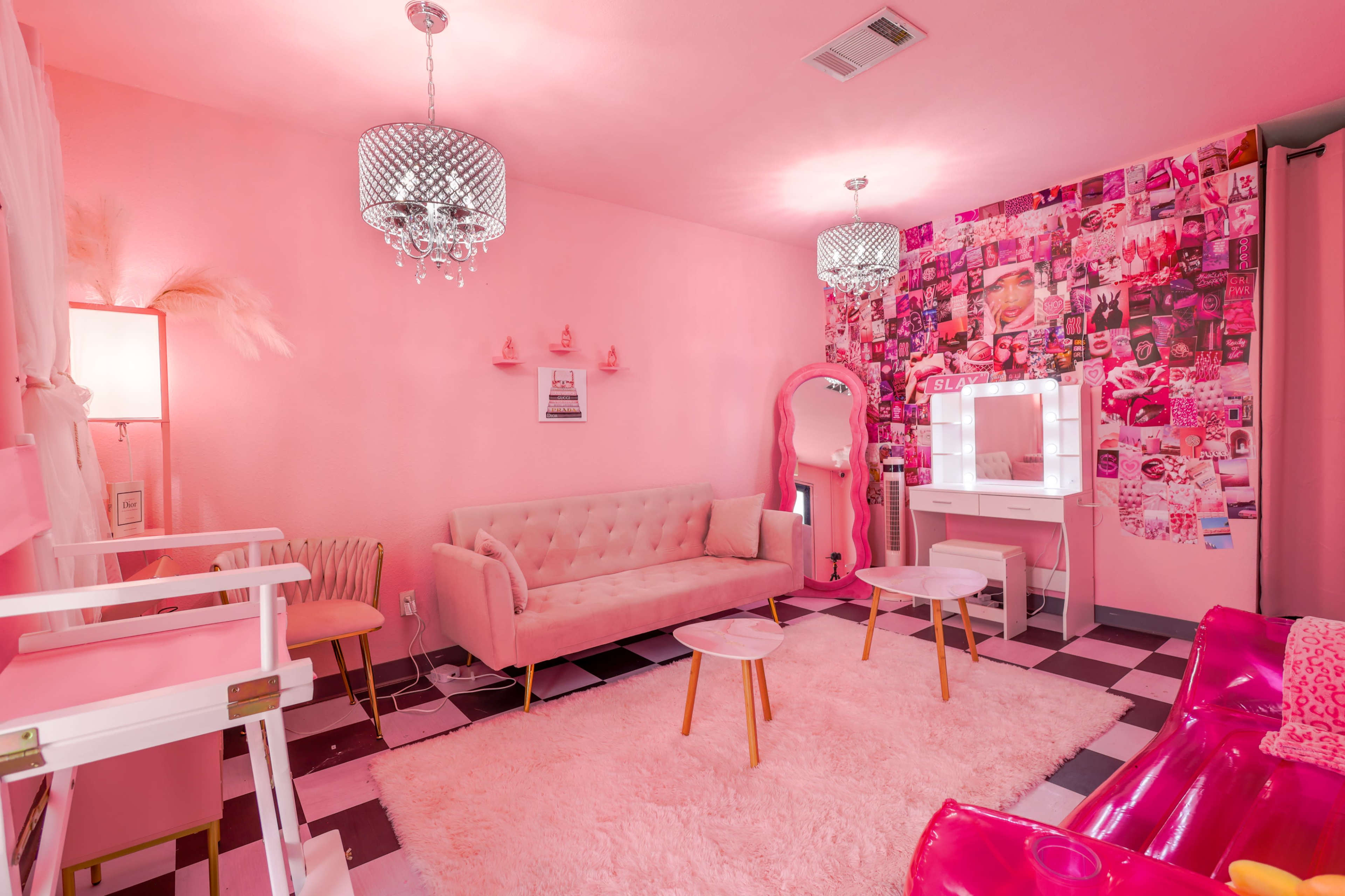Y2K-Themed Pink Room in Central Austin Image in Georgian Acres, Austin, TX