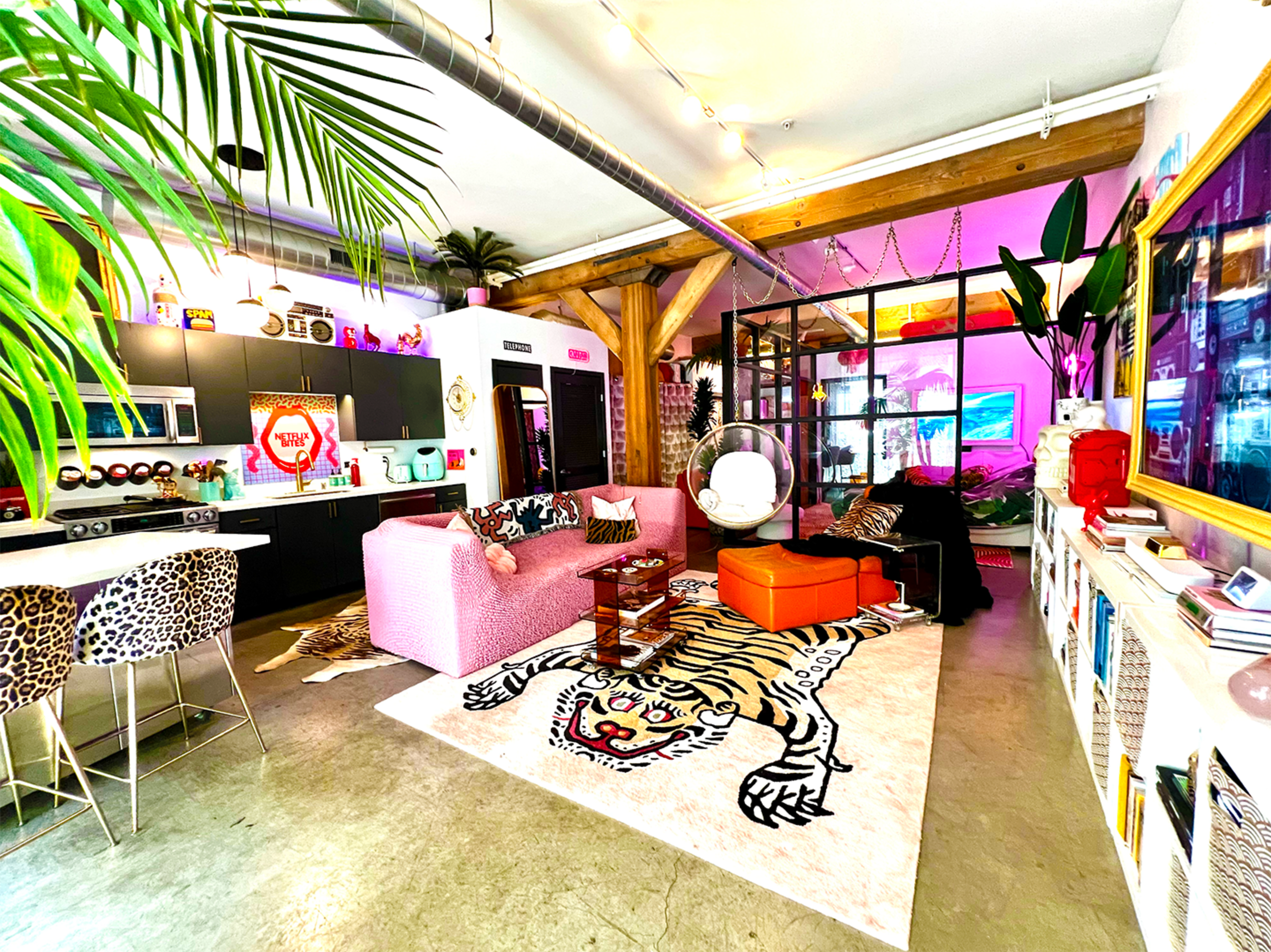INDUSTRIAL POP ART LOFT IN THE ARTS DISTRICT DOWNTOWN LA