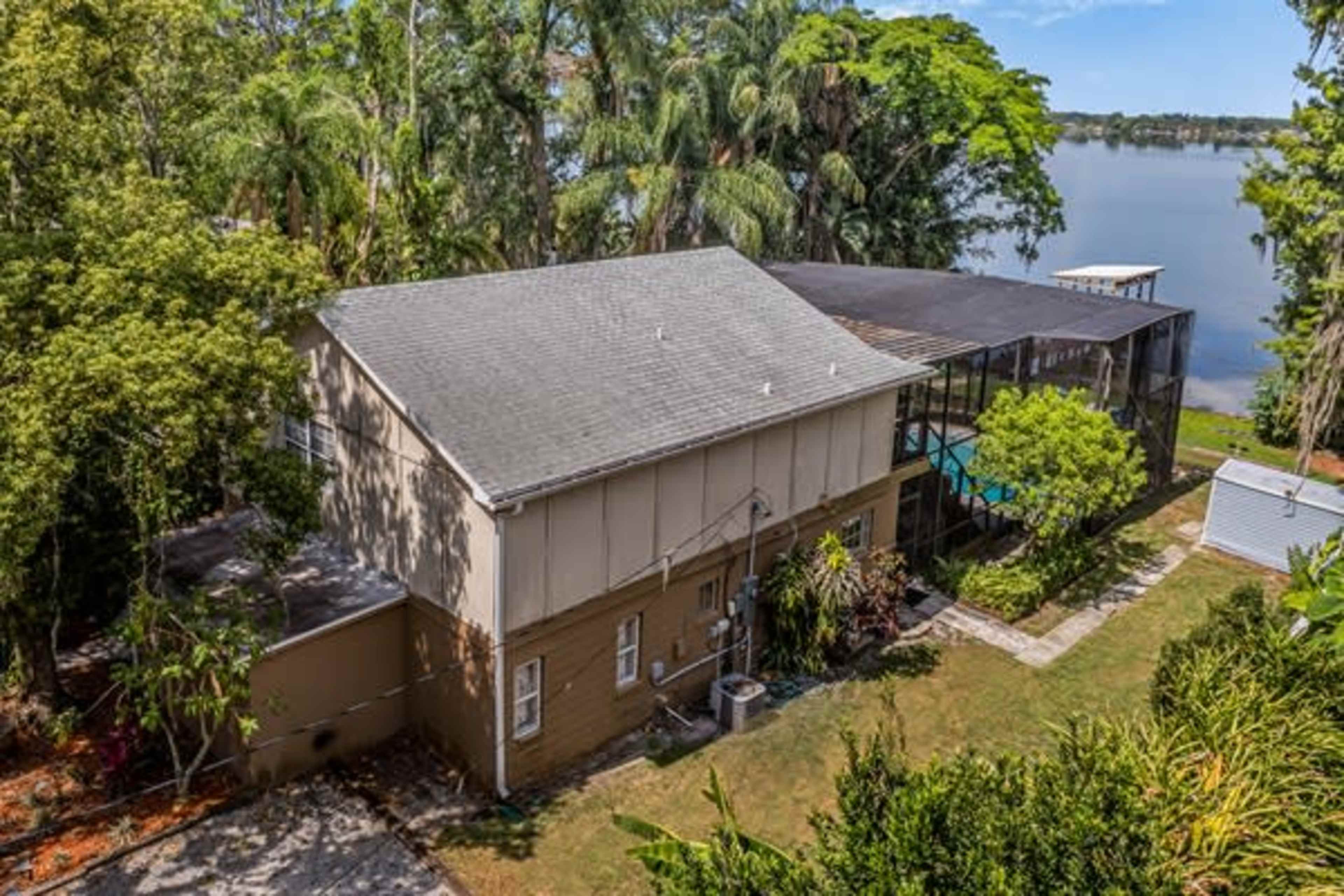 Lakefront Main House Image in , Orlando, FL