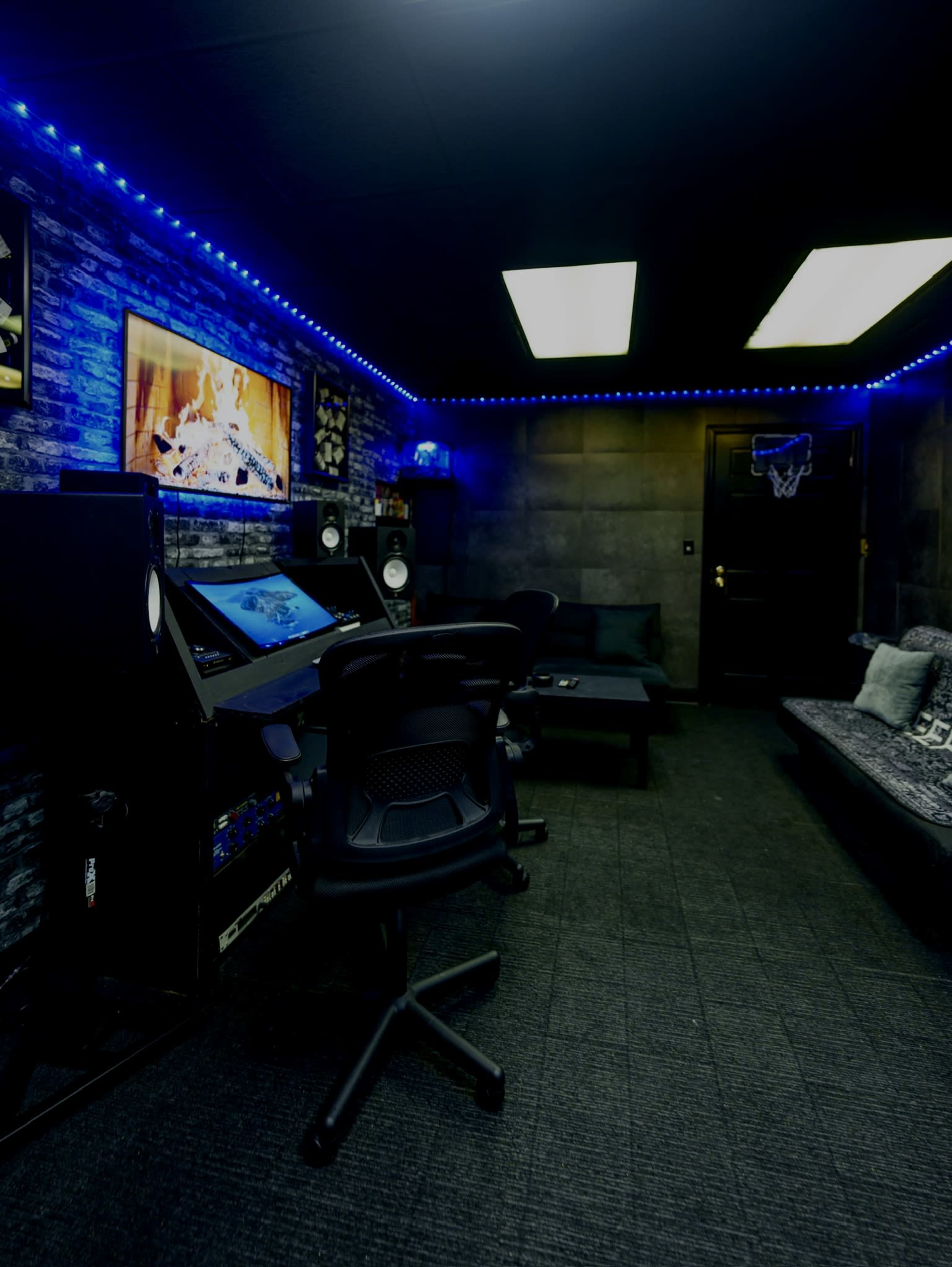 The Hive Image in Babylon, Farmingdale, NY