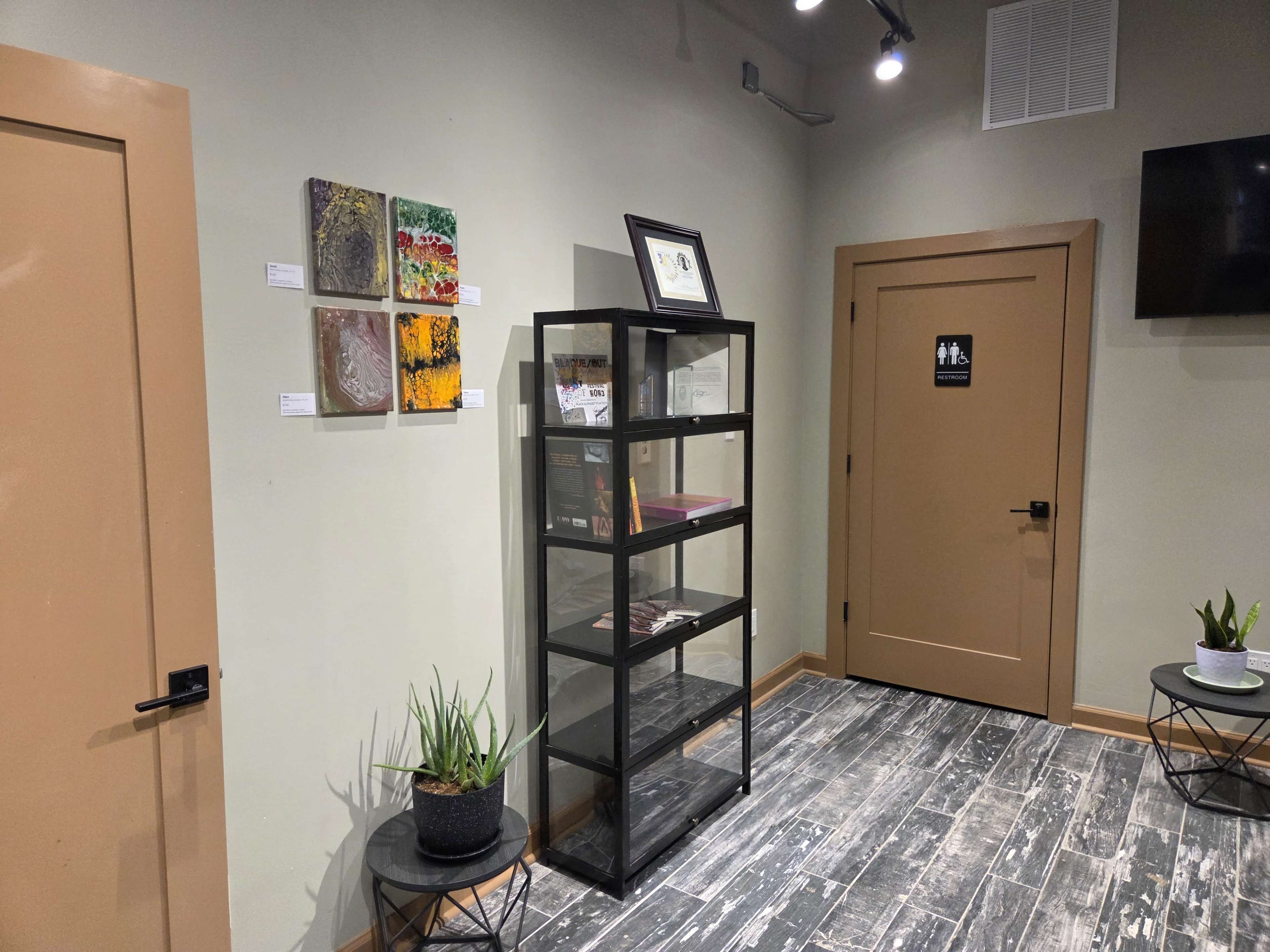 Amazing Gallery Space in Historic Bronzeville Image in South Side, Chicago, IL