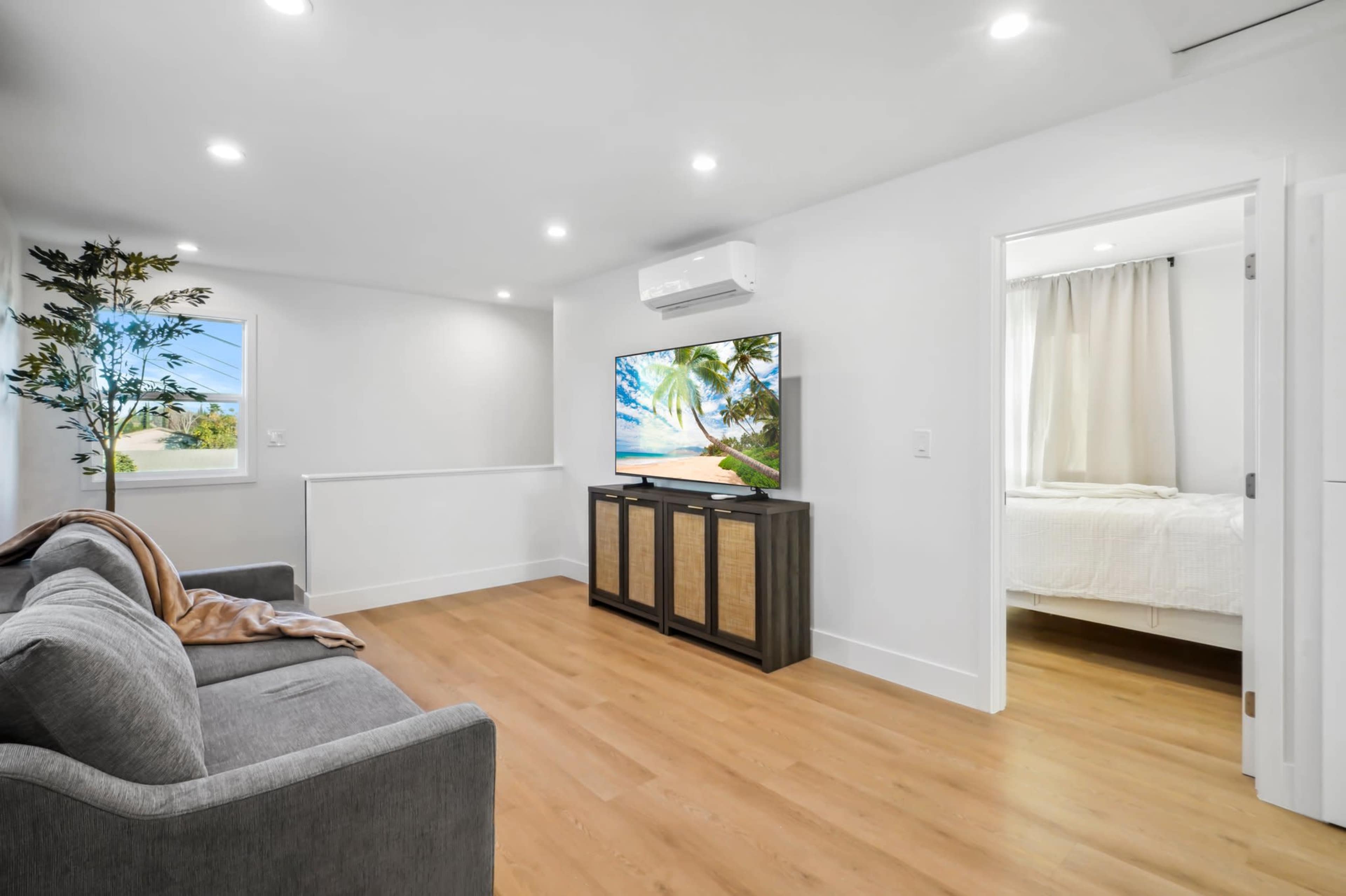 "Designer 2-Story | Perfect for Filming, Meetings & Content Creation" Image in Chatsworth, Chatsworth, CA