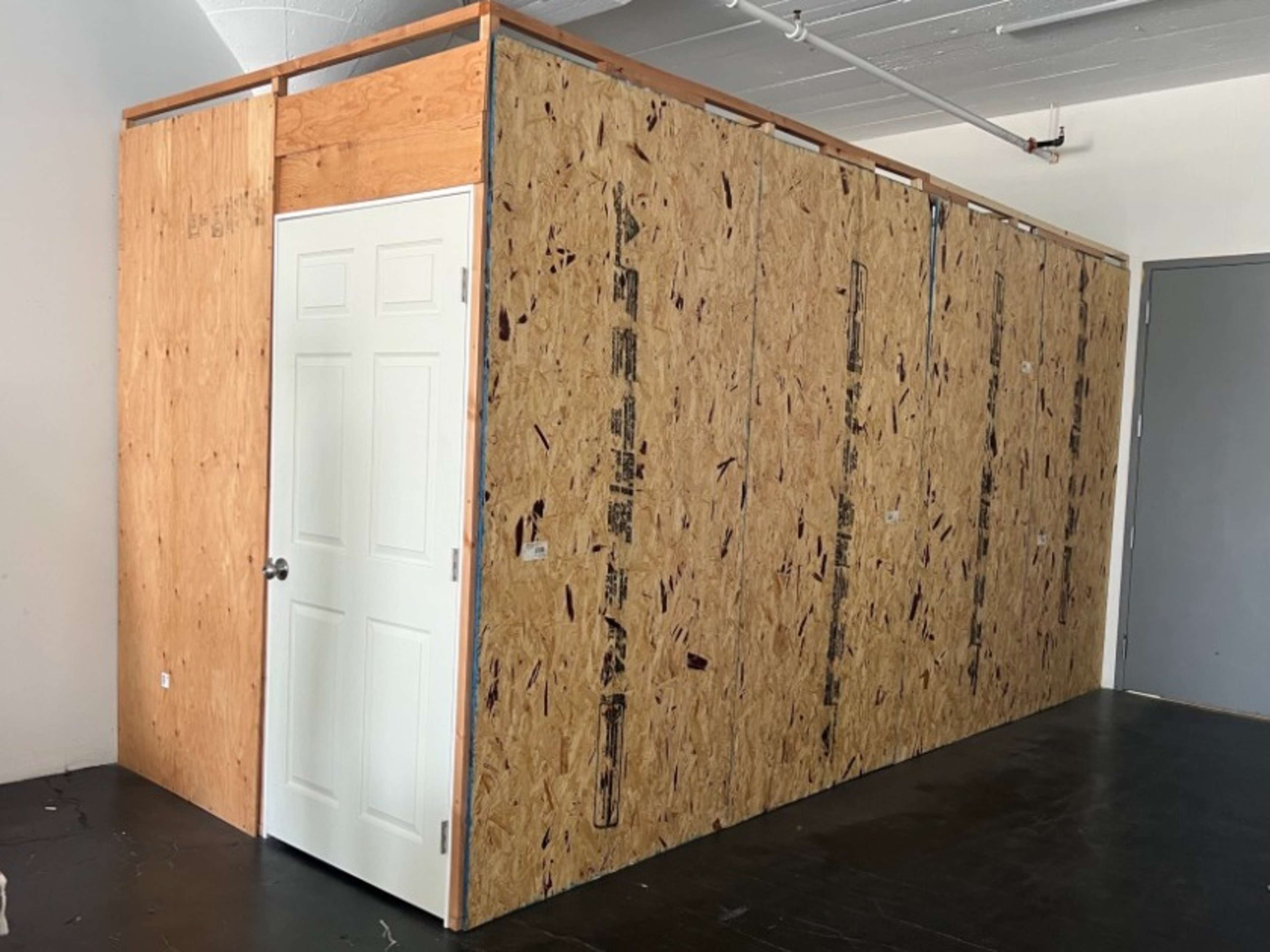 Dressing room/Production Office