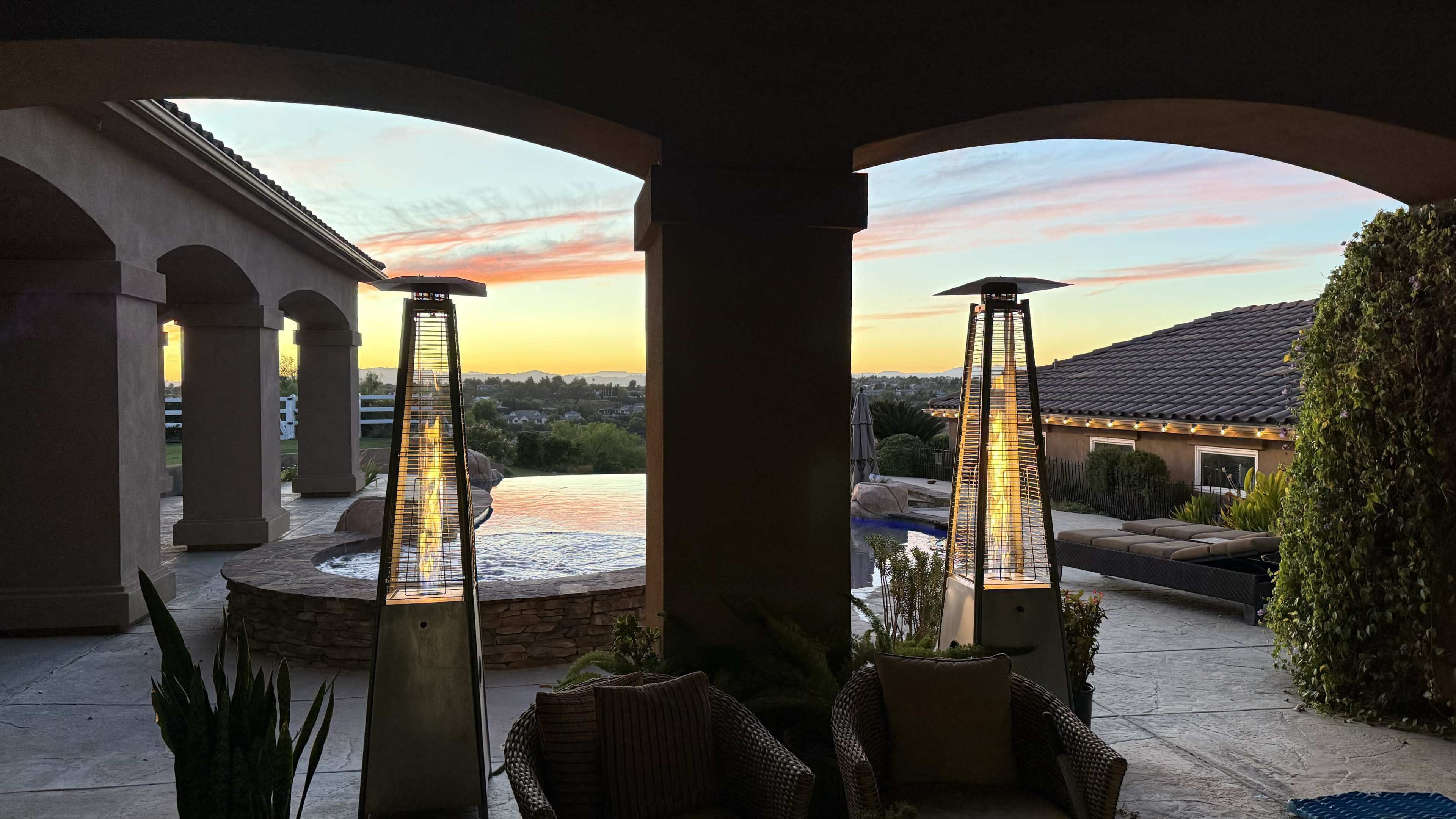 Stunning Sunset Views on Luxury Estate in the Heart of Wine Country Image in , TEMECULA, CA
