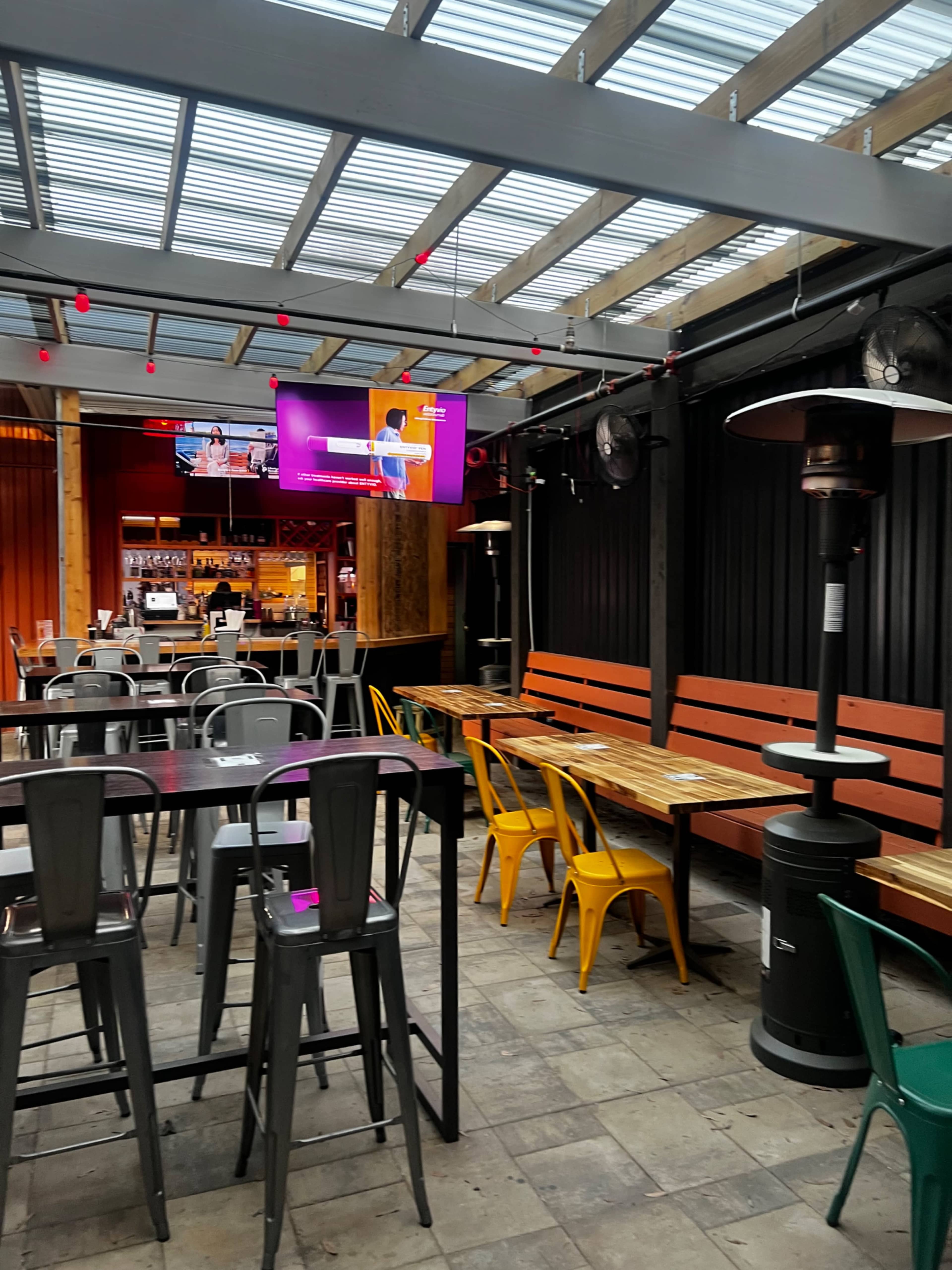 Large Restaurant and Bar with large patios and free parking Image in Avondale Estates, Avondale estates, GA