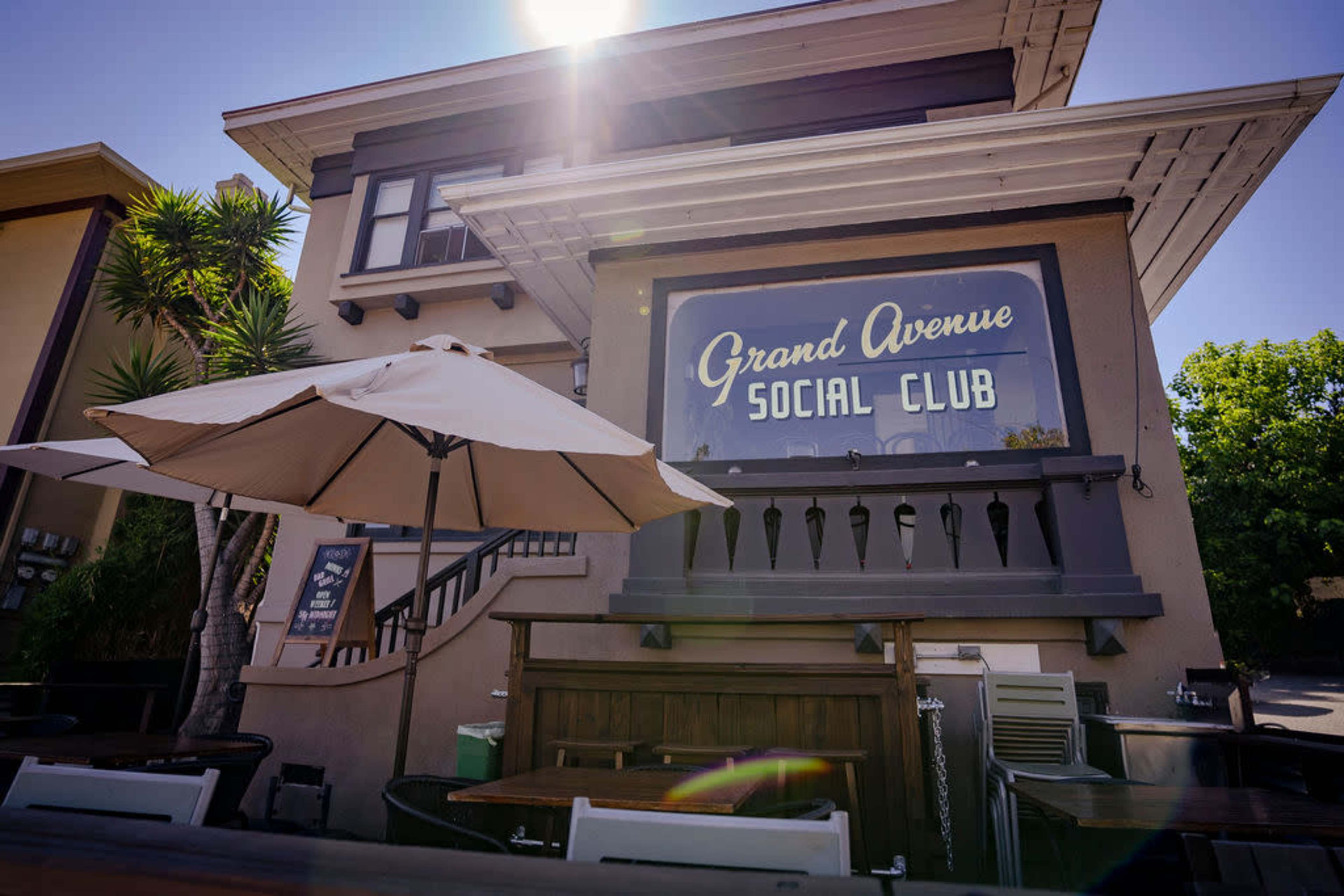 Historic Craftsman Bar and Lounge with two patios Image in Grand Lake, Oakland, CA