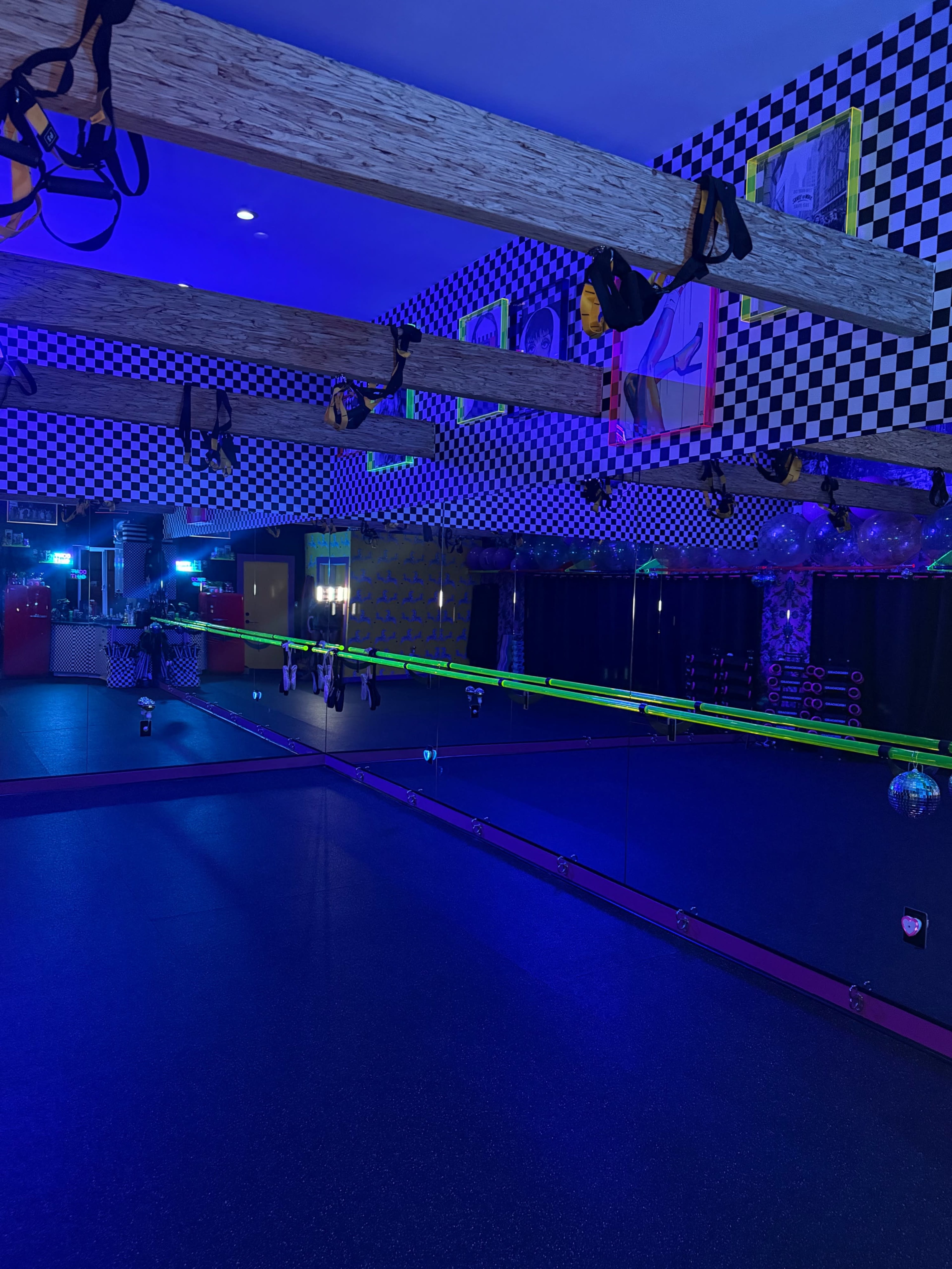 Private Retro-Inspired Studio with 80s Vibes in Urban LA Image in Reseda, Reseda, CA