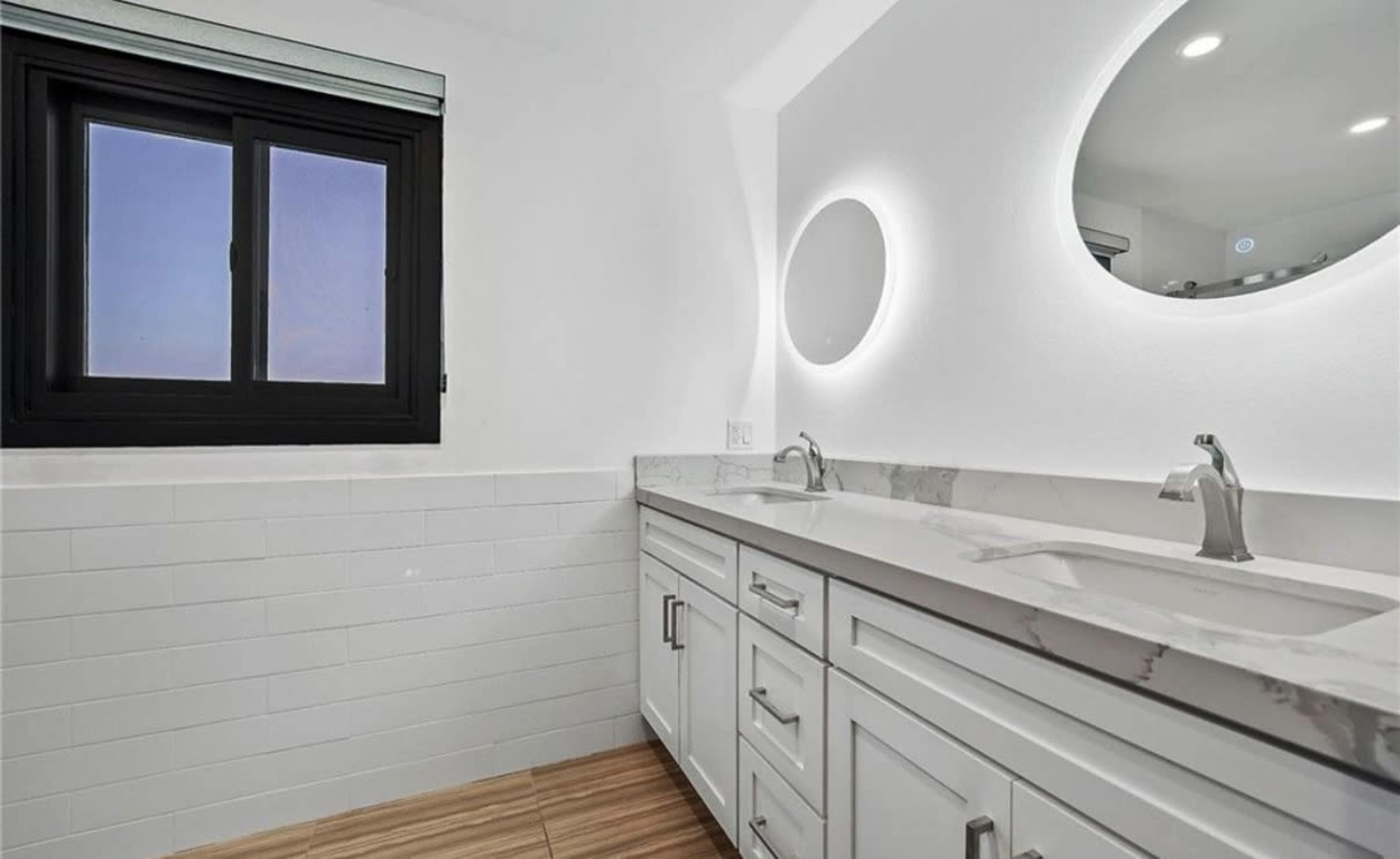 mountain city view home Image in Glendale, glendale, CA