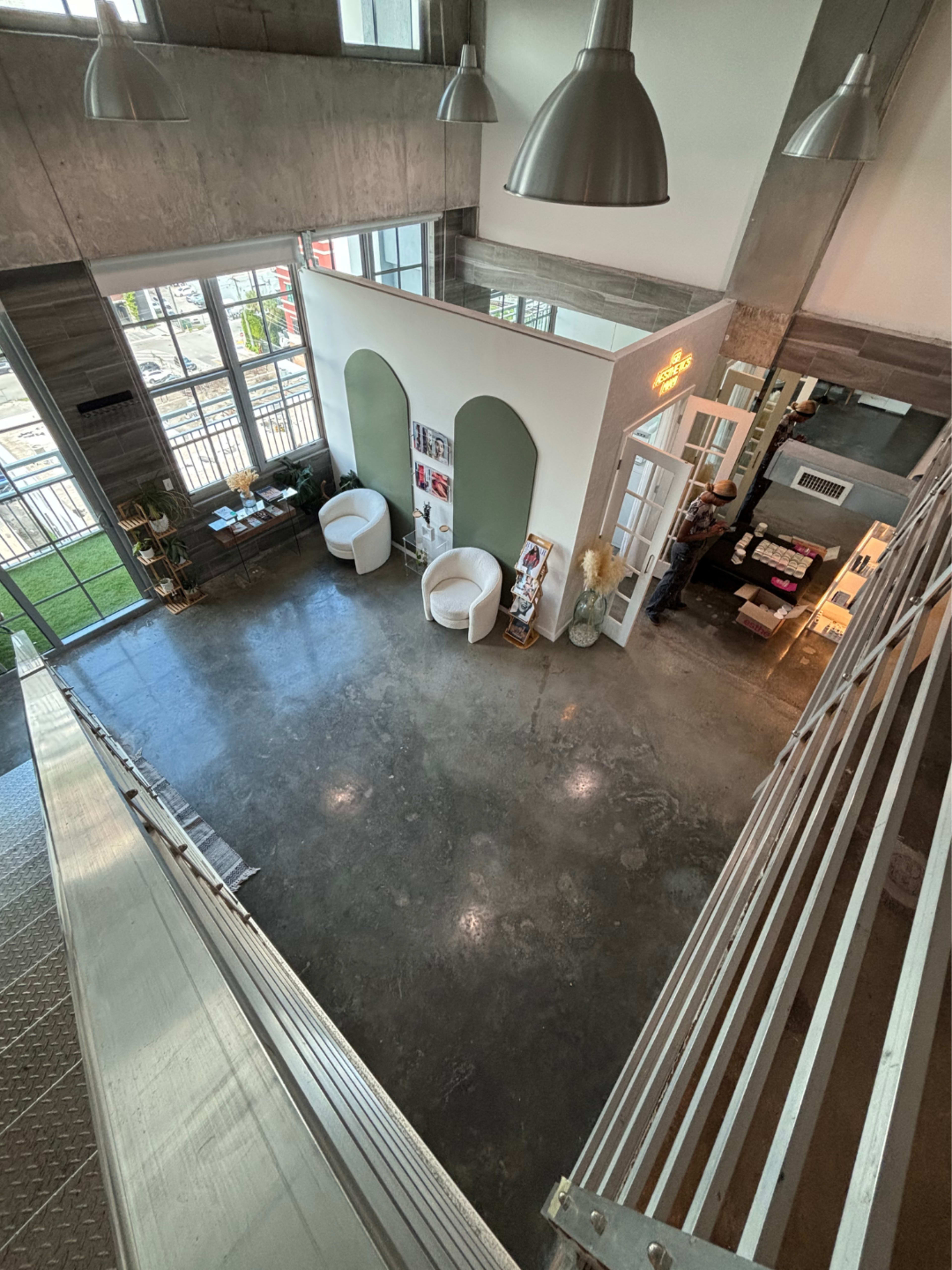 Beautiful Natural Light in Edgewater studio Image in Town Square, Miami, FL