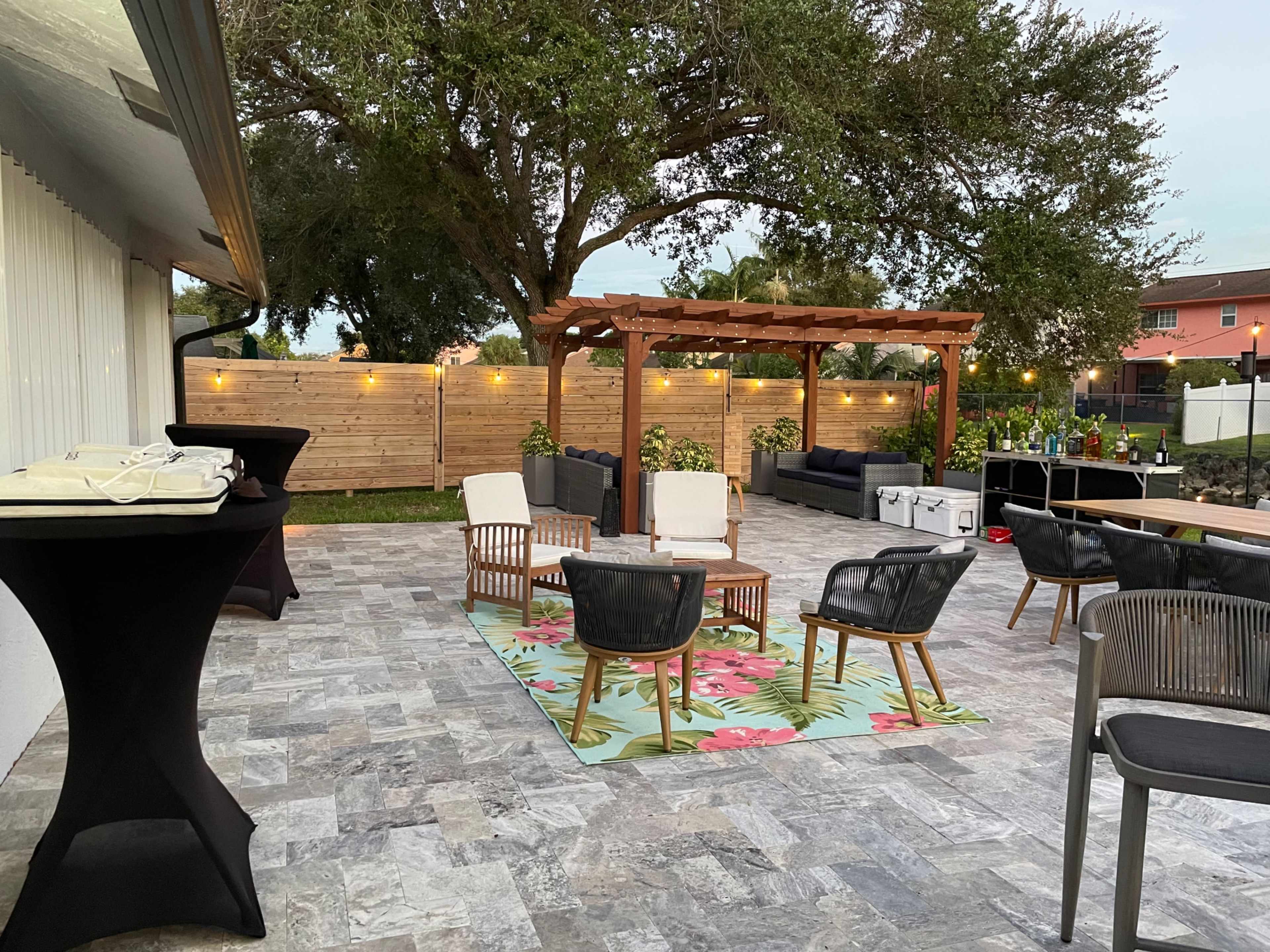 Vibes & Verses Image in North Fort Lauderdale, Fort Lauderdale, FL