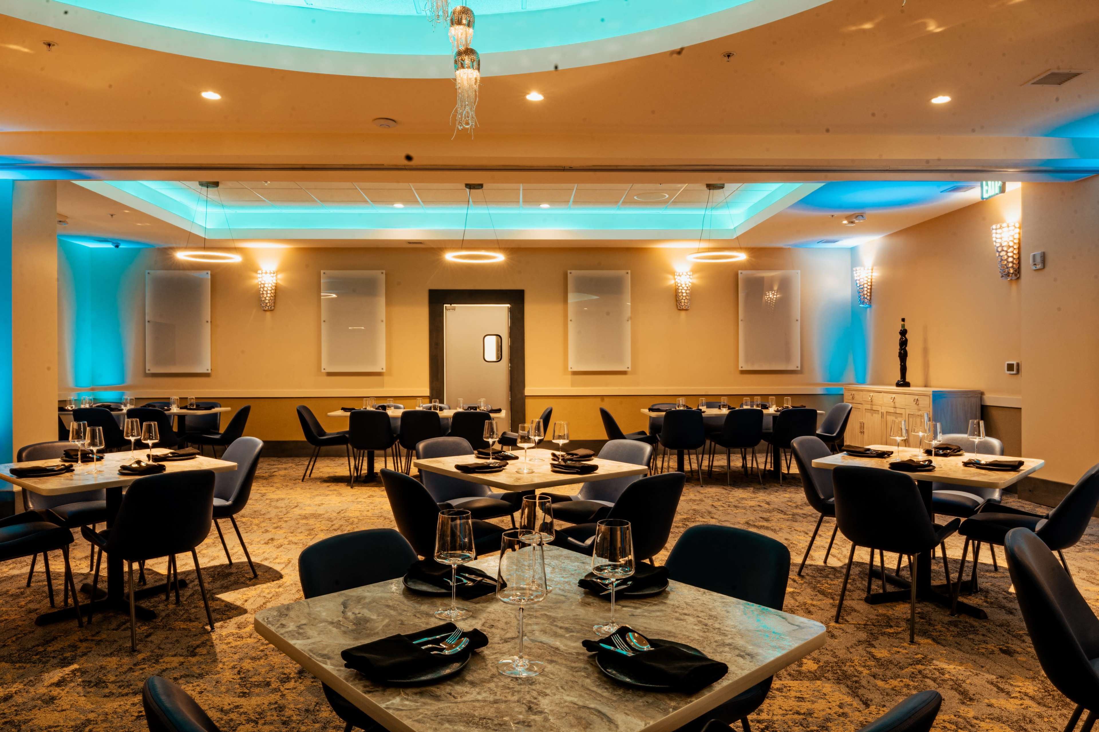 Downtown Modern Restaurant Event Space Image in Centennial, Redwood City, CA